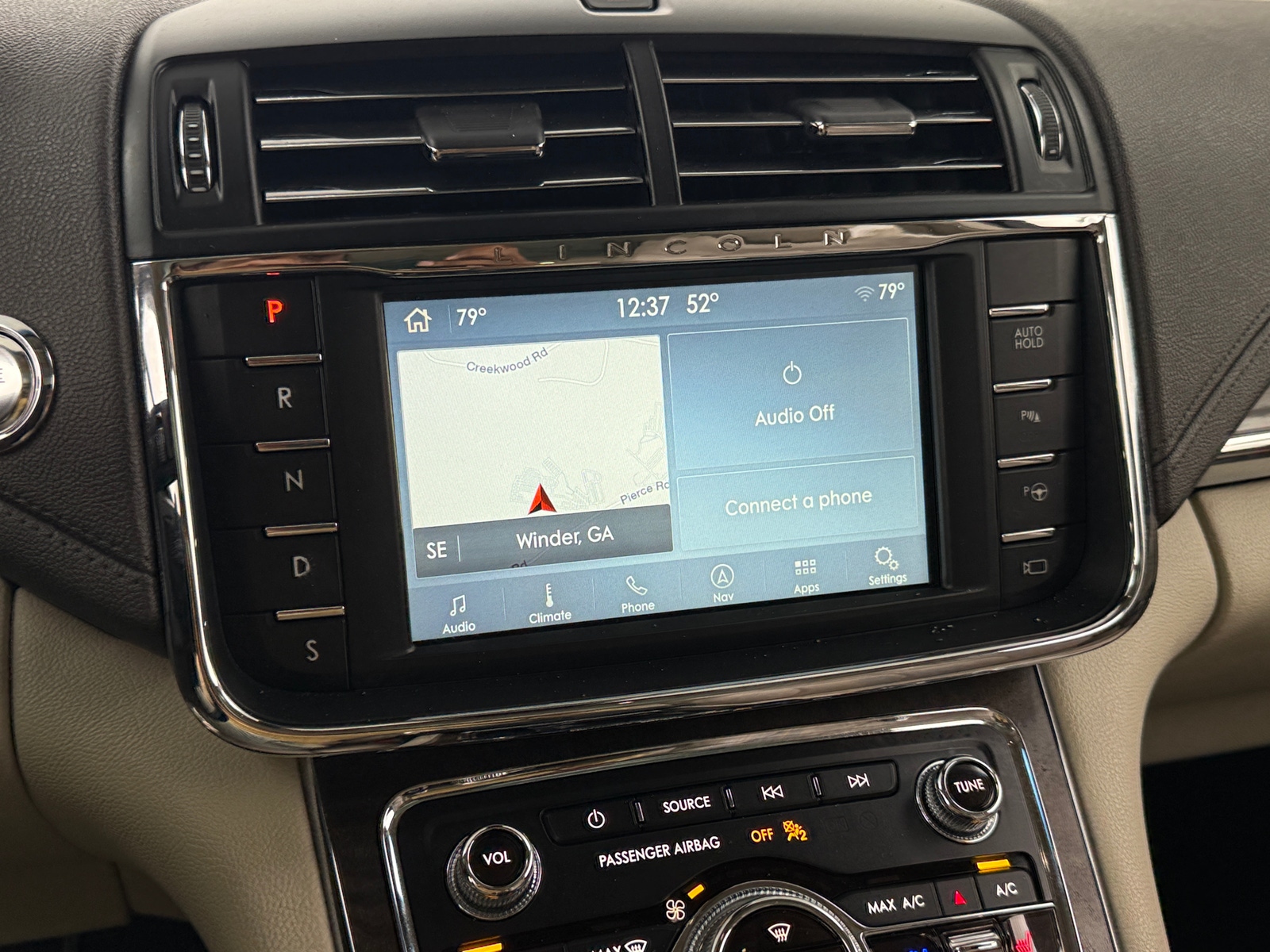 Thumbnail: 2019 Lincoln Continental - 3