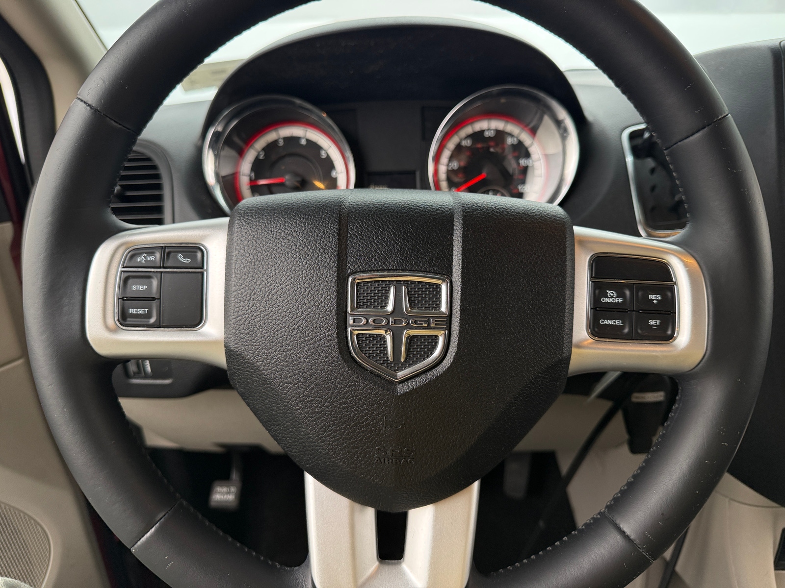 Thumbnail: 2016 Dodge Grand Caravan - 5