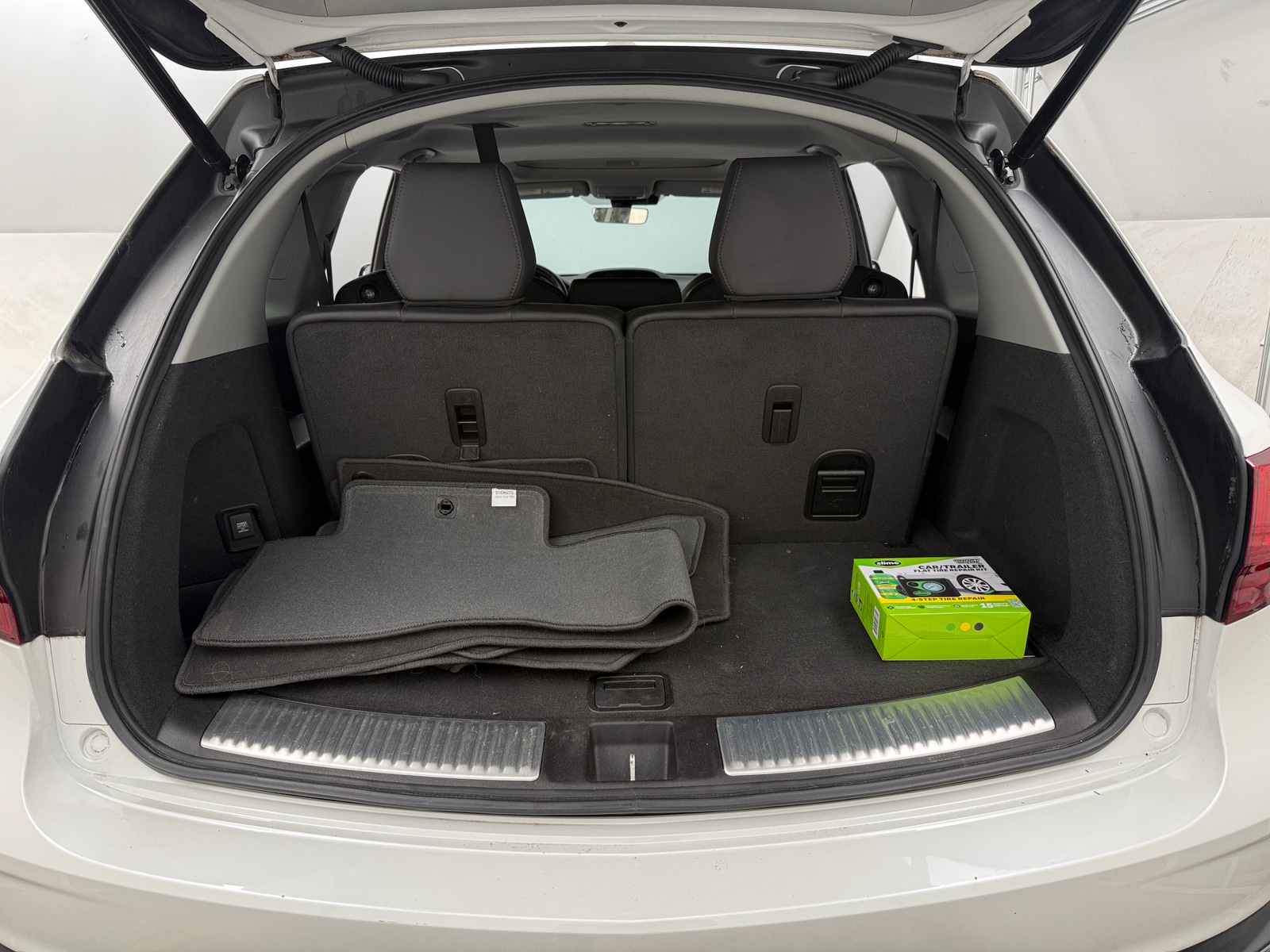 Thumbnail: 2020 Acura MDX - 6