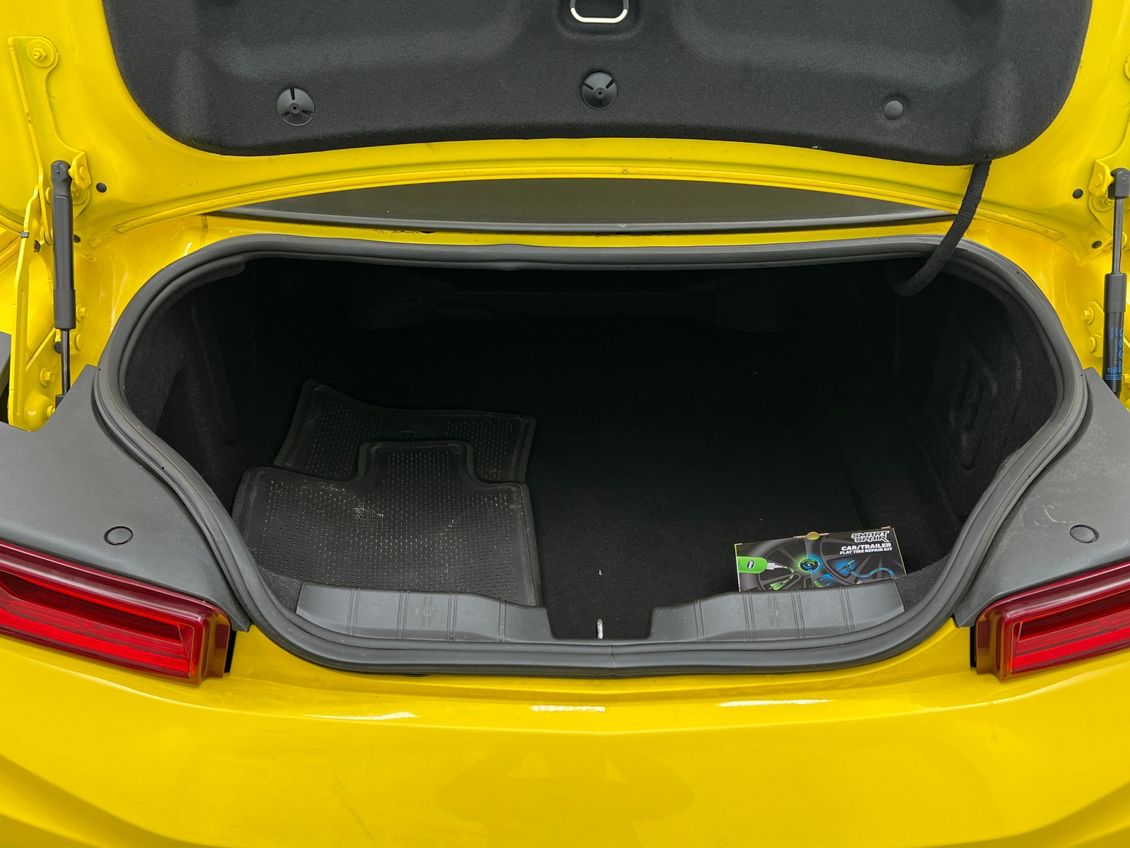 Thumbnail: 2017 Chevrolet Camaro - 5