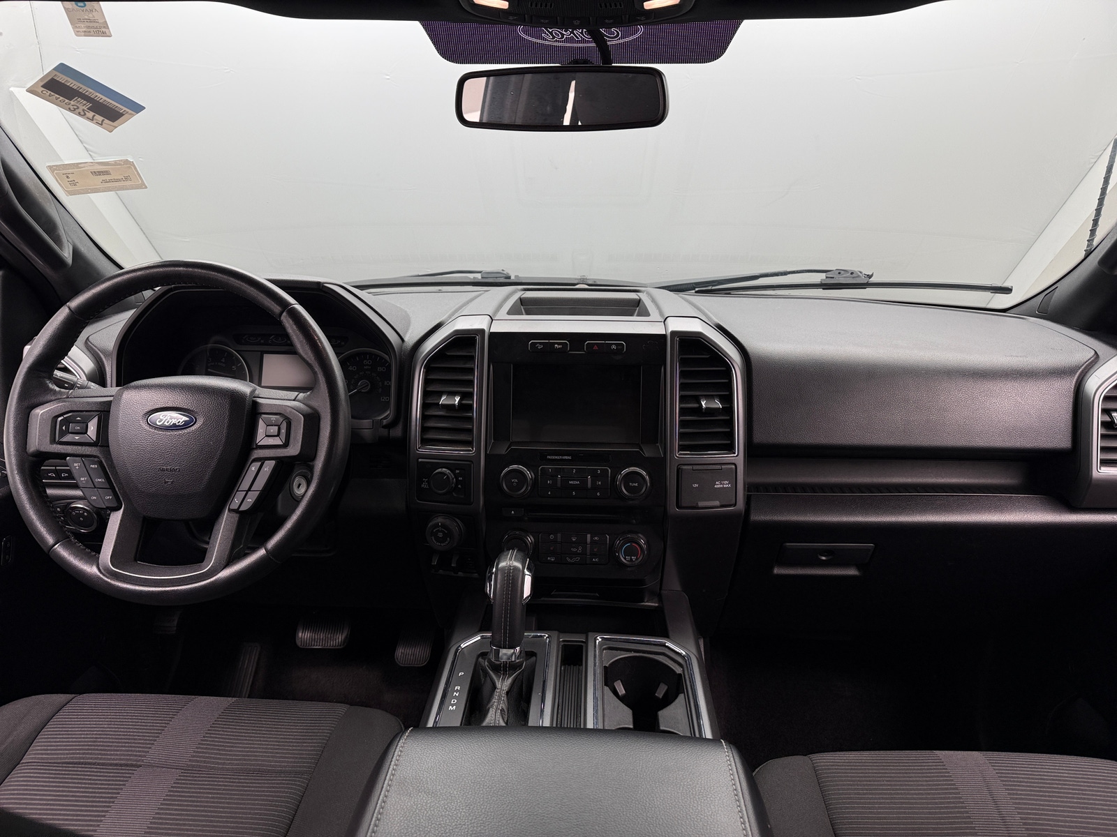 Thumbnail: 2017 Ford Econoline - 3