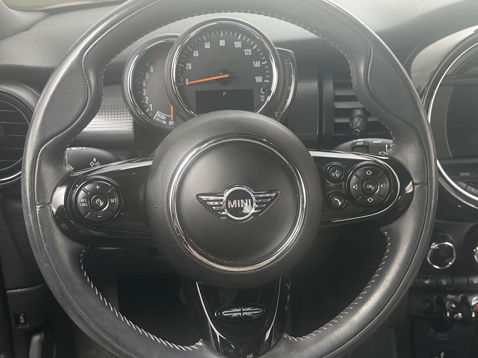 Thumbnail: 2019 MINI Cooper Convertible - 4