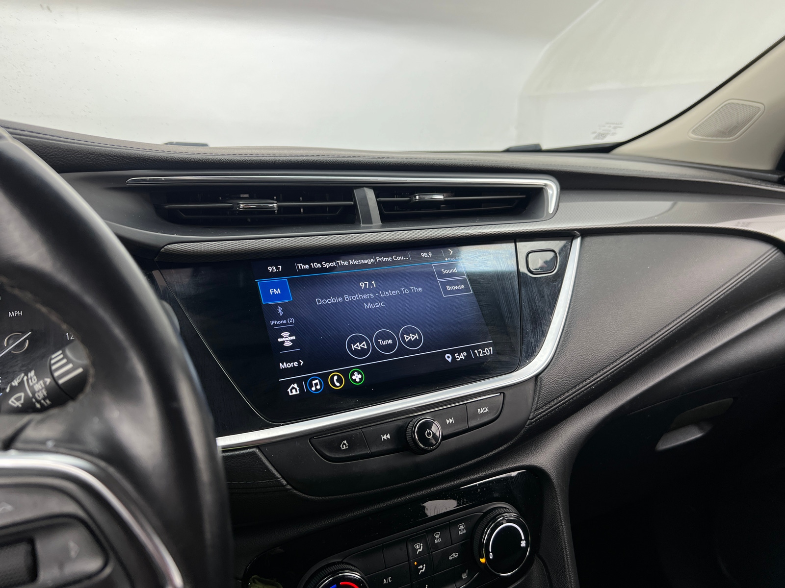 Thumbnail: 2022 Buick Encore GX - 4