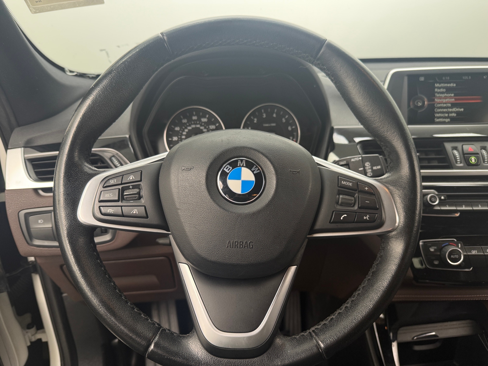Thumbnail: 2016 BMW X1 - 4