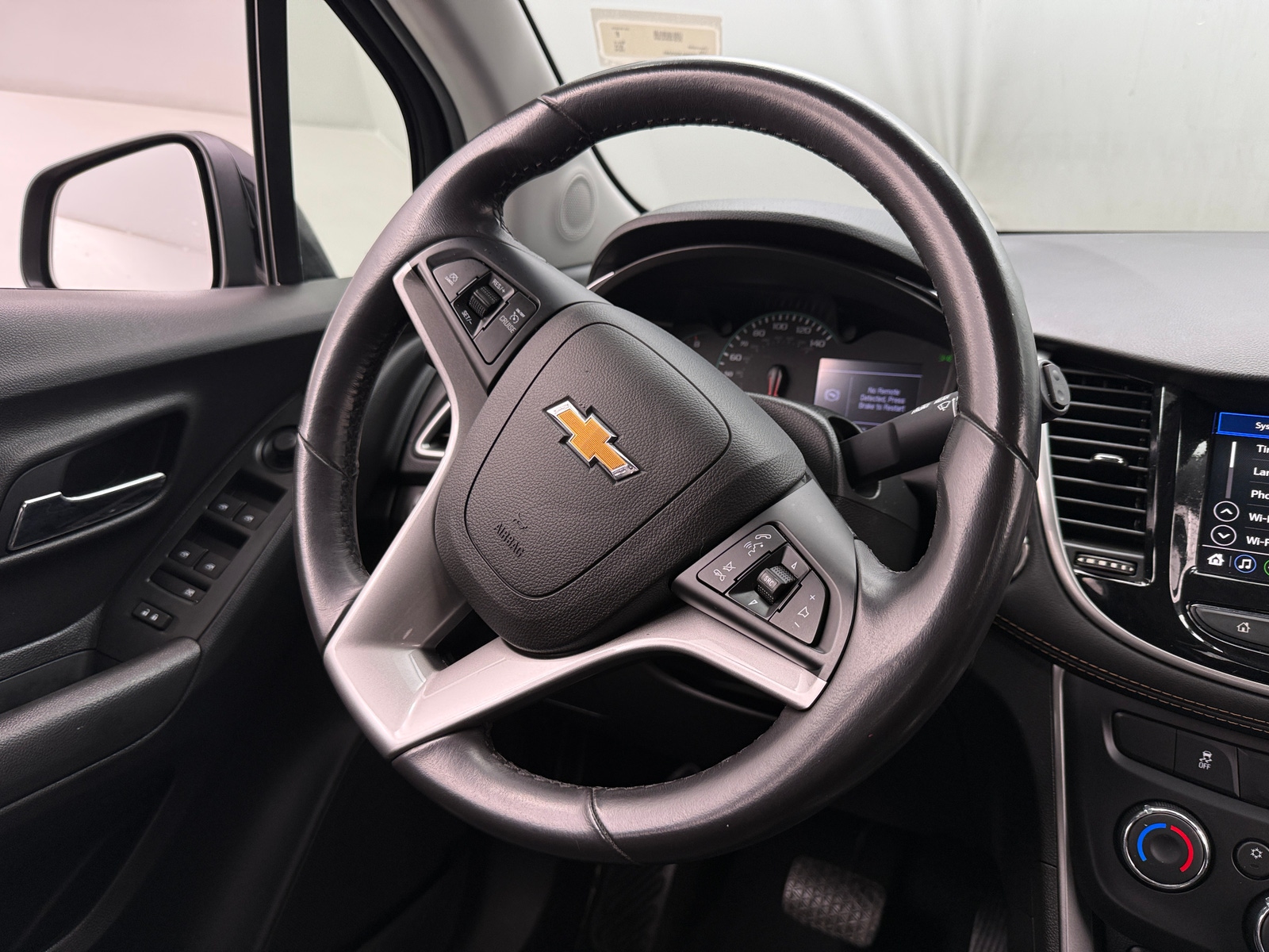 Thumbnail: 2020 Chevrolet Trax - 4