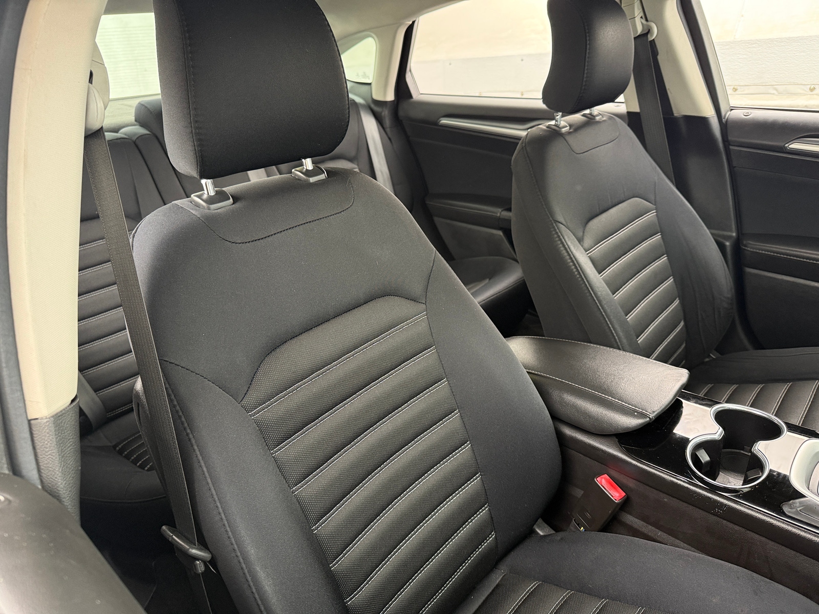 Thumbnail: 2015 Ford Fusion - 2