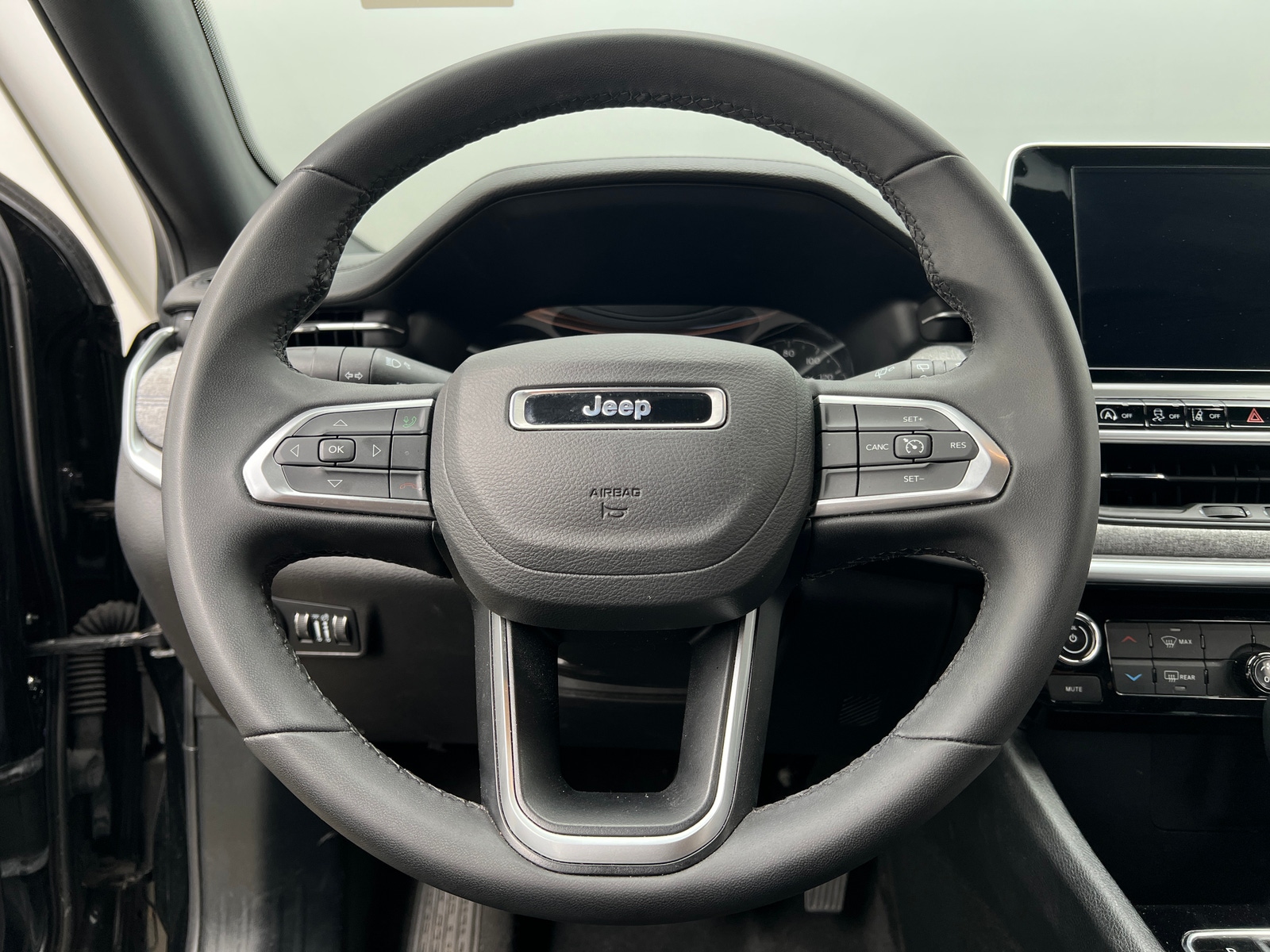 Thumbnail: 2025 Jeep Compass - 4