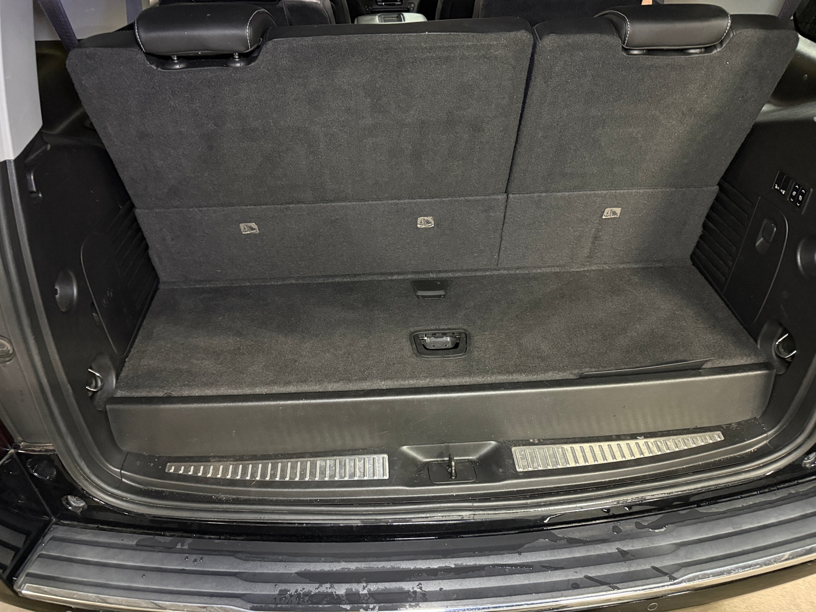 Thumbnail: 2016 Chevrolet Tahoe - 6