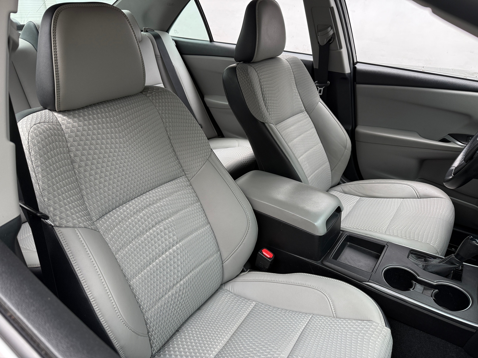 Thumbnail: 2015 Toyota Camry - 2