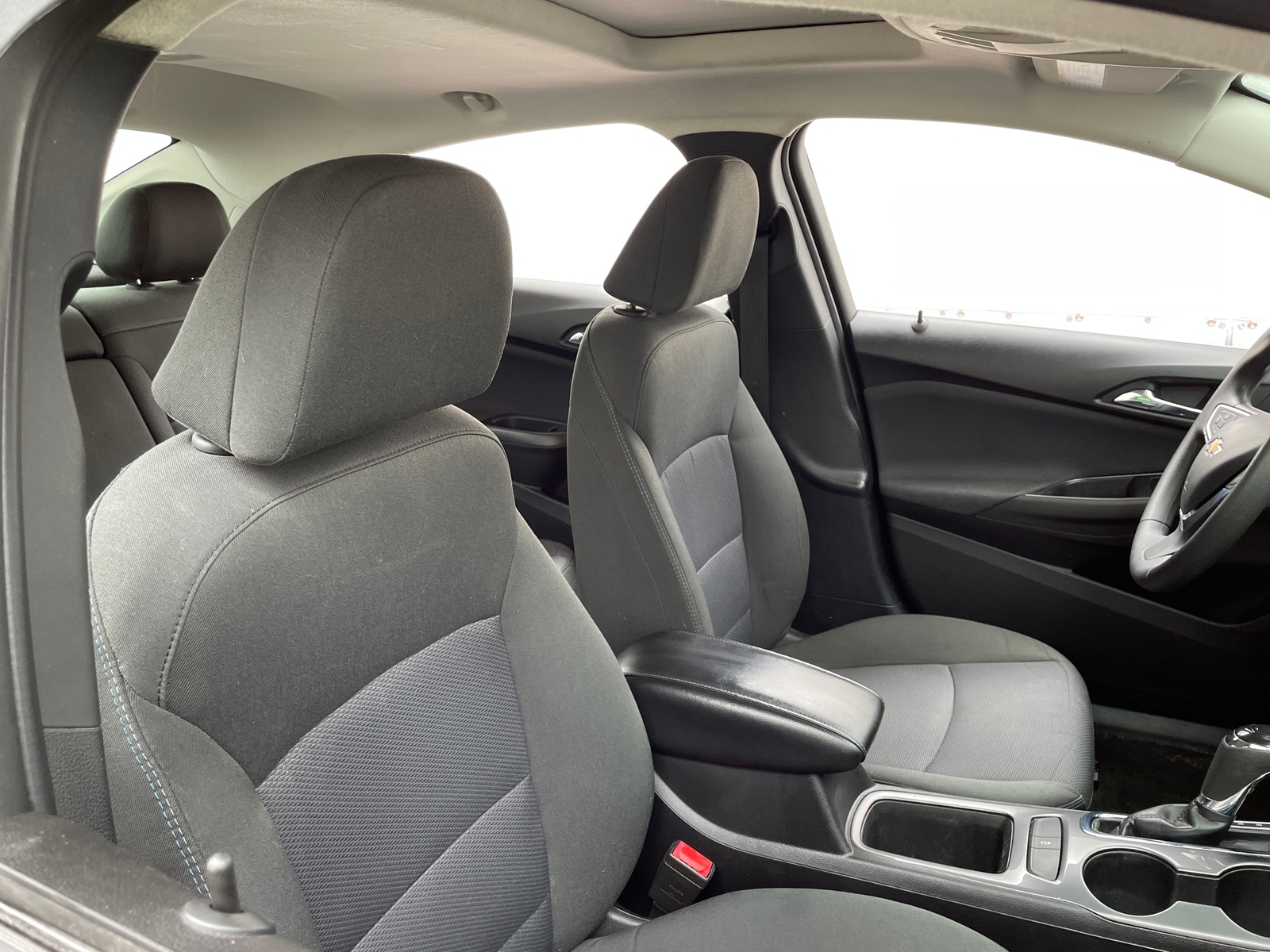 Thumbnail: 2018 Chevrolet Cruze - 2