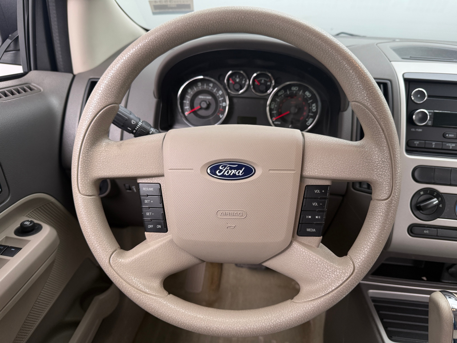 Thumbnail: 2010 Ford Edge - 5