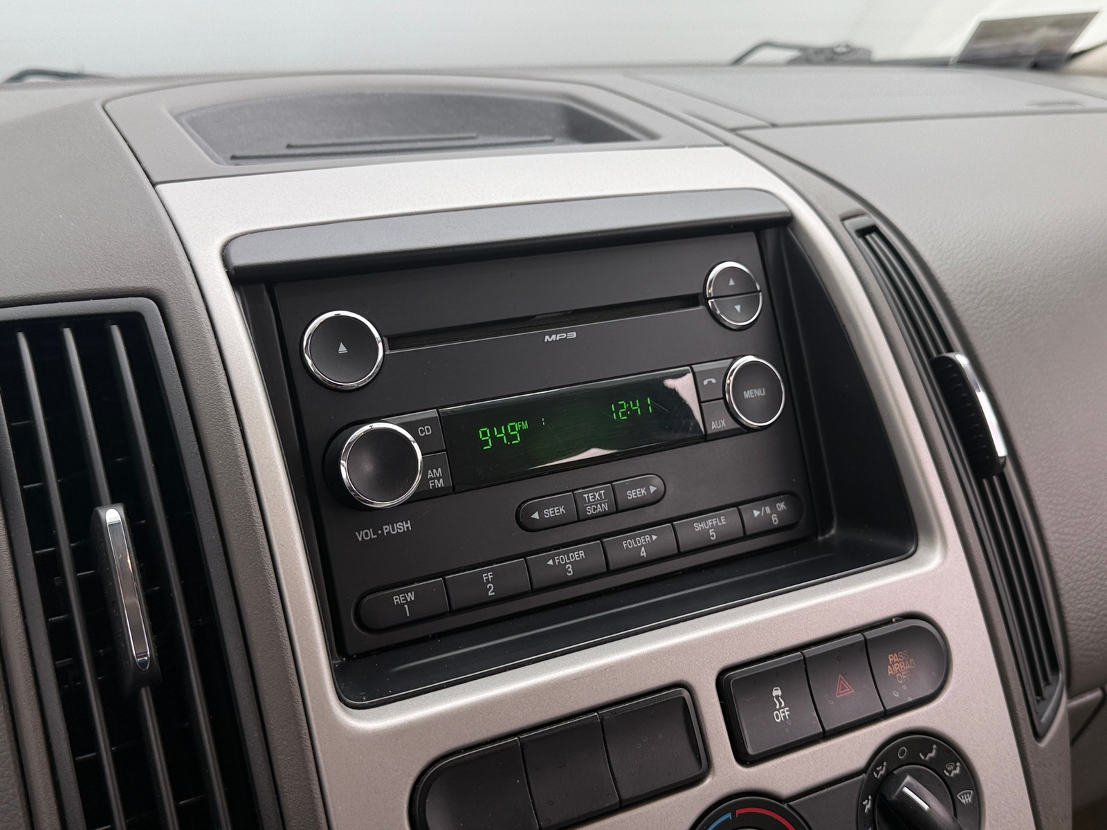 Thumbnail: 2010 Ford Edge - 4