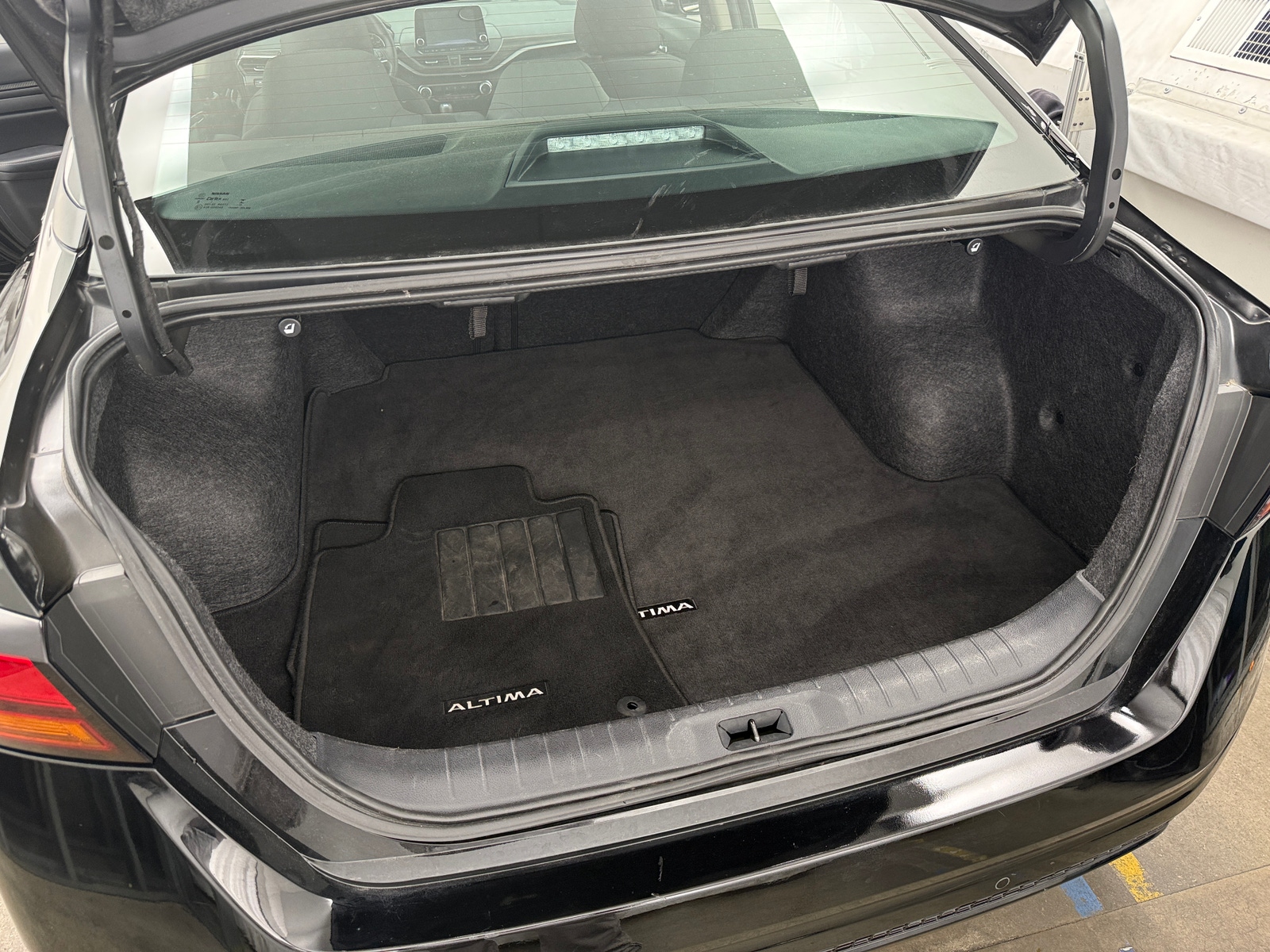 Thumbnail: 2025 Nissan Altima - 7