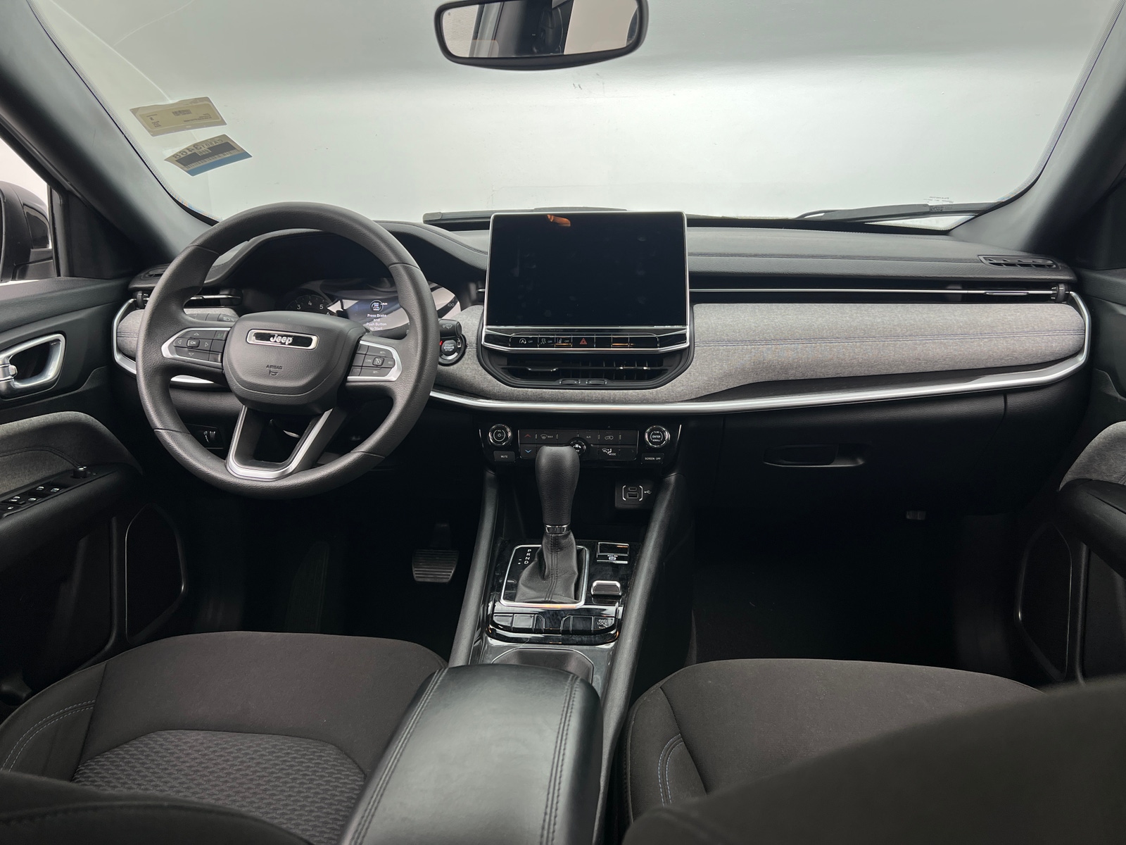 Thumbnail: 2023 Jeep Compass - 3