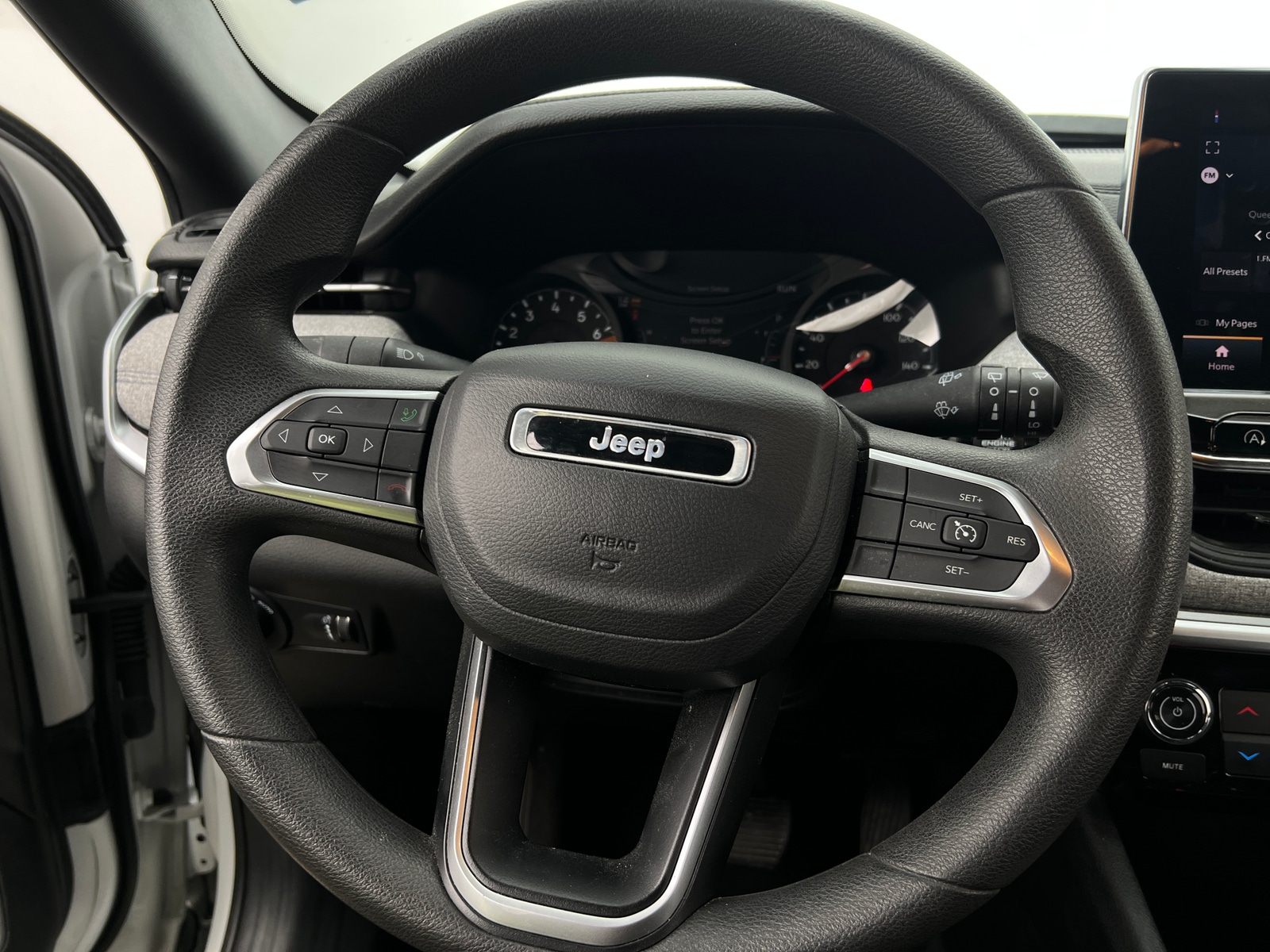 Thumbnail: 2023 Jeep Compass - 5