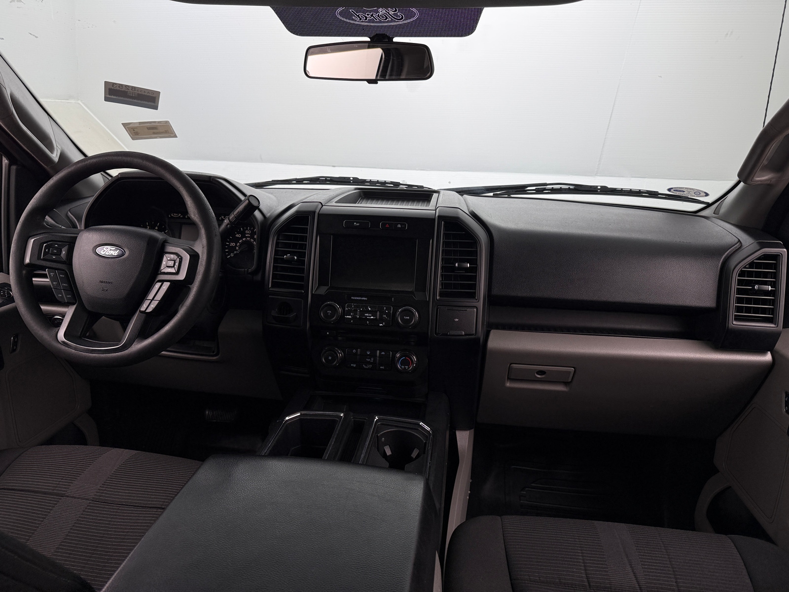 Thumbnail: 2017 Ford Econoline - 3