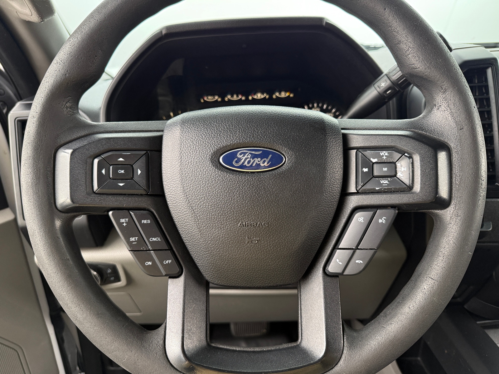 Thumbnail: 2017 Ford Econoline - 5