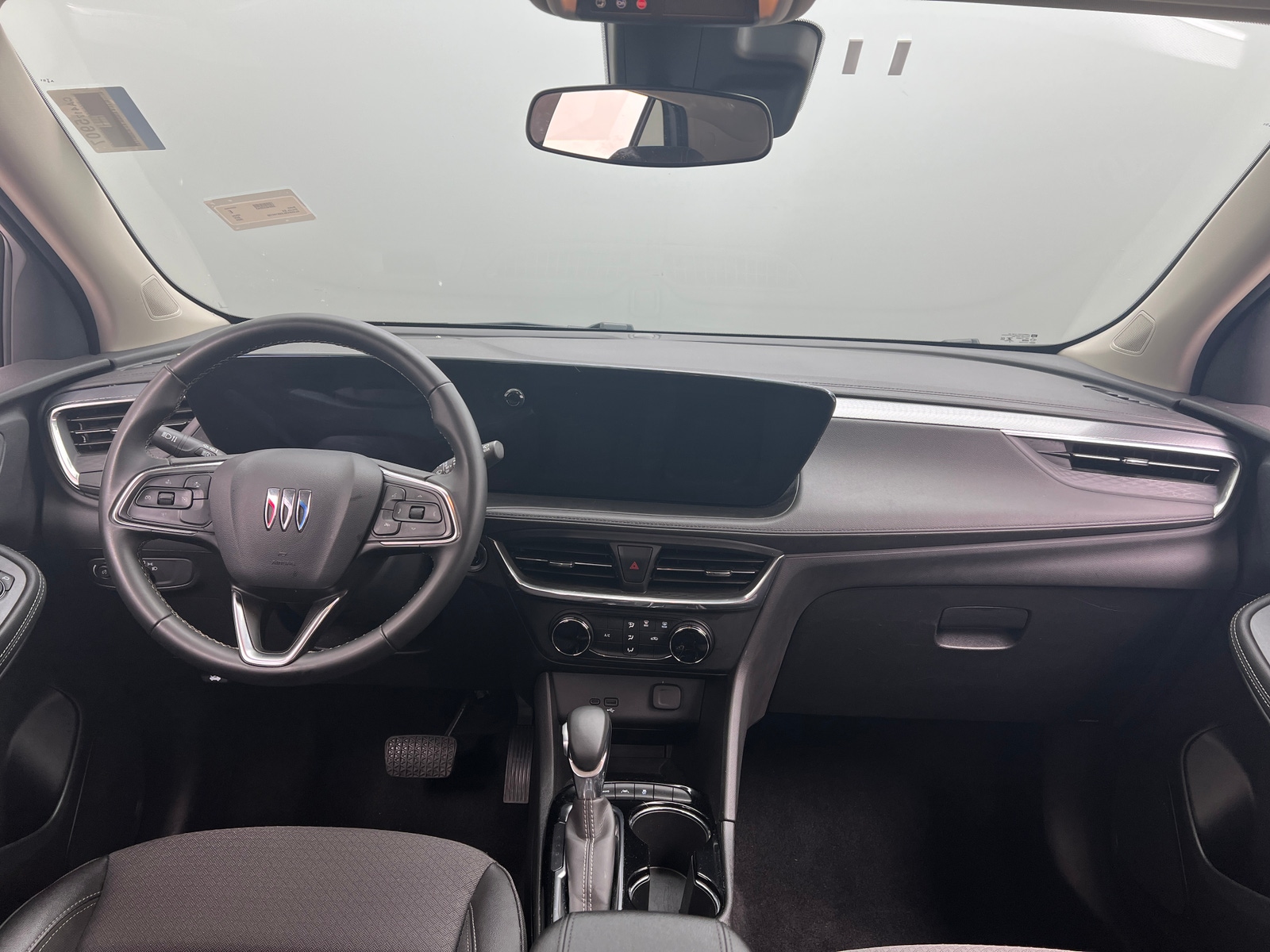 Thumbnail: 2025 Buick Encore GX - 2