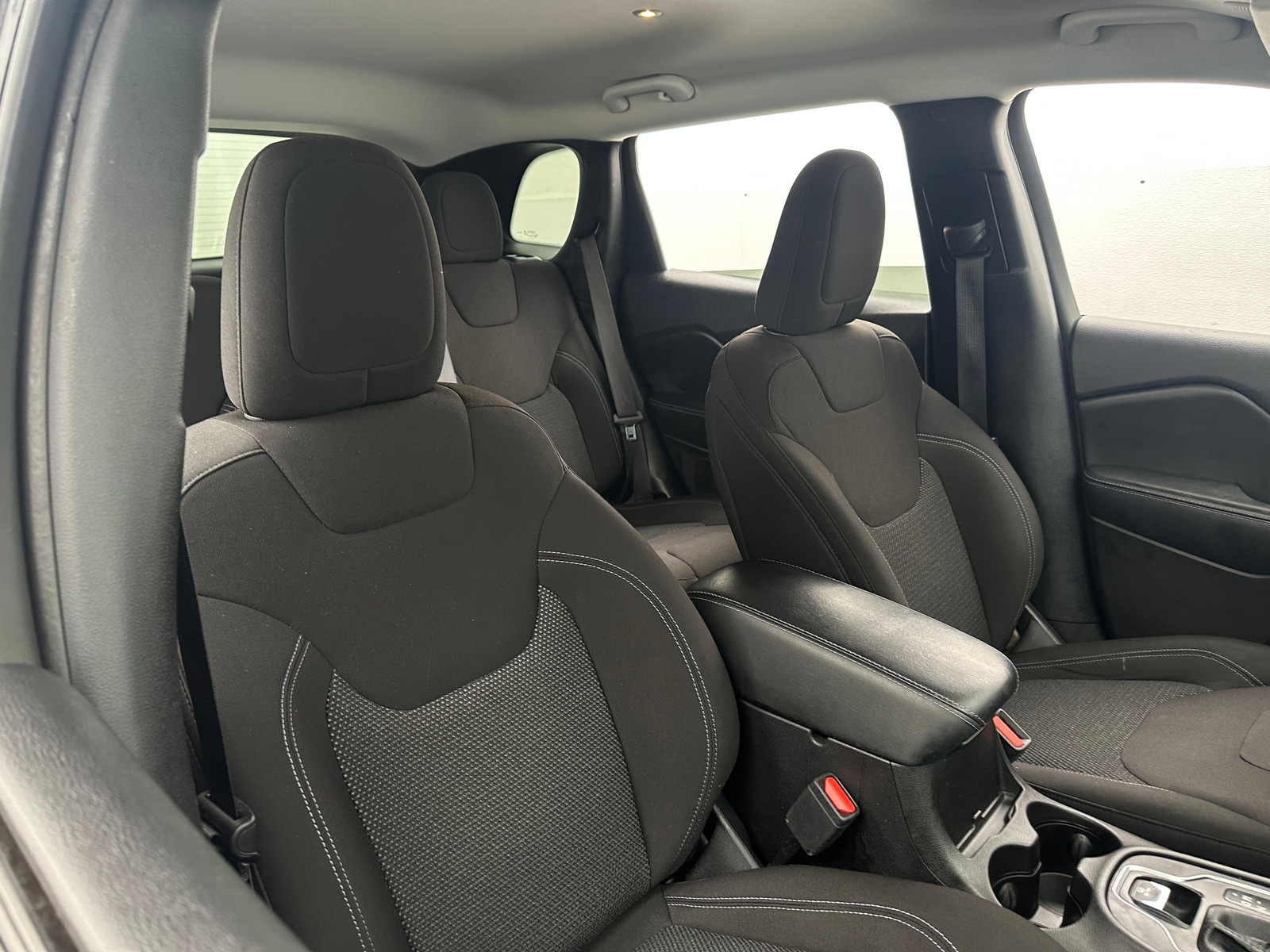 Thumbnail: 2020 Jeep Cherokee - 2