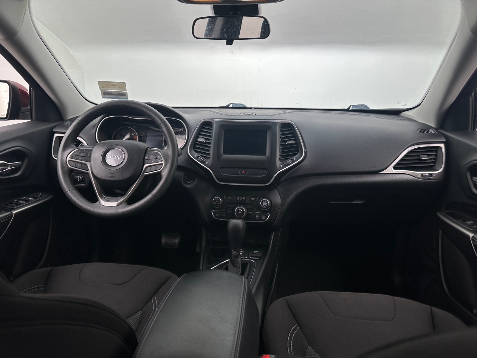 Thumbnail: 2020 Jeep Cherokee - 3