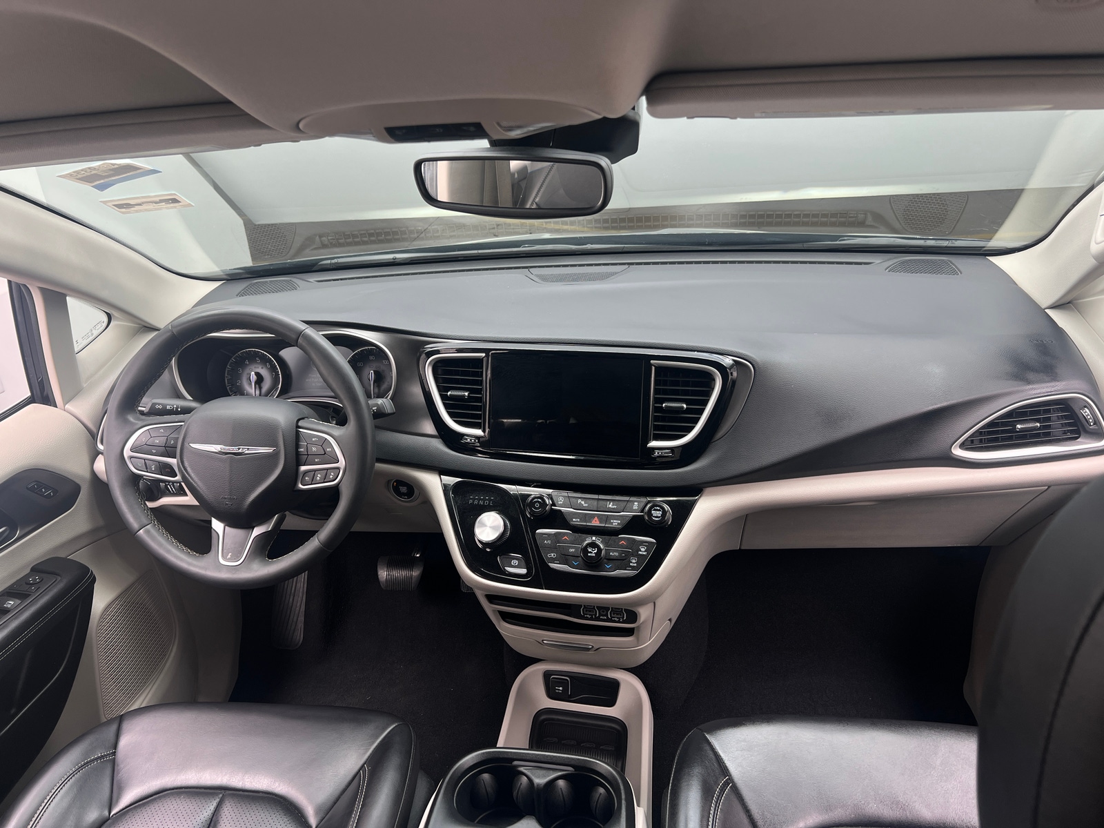 Thumbnail: 2023 Chrysler Pacifica - 2