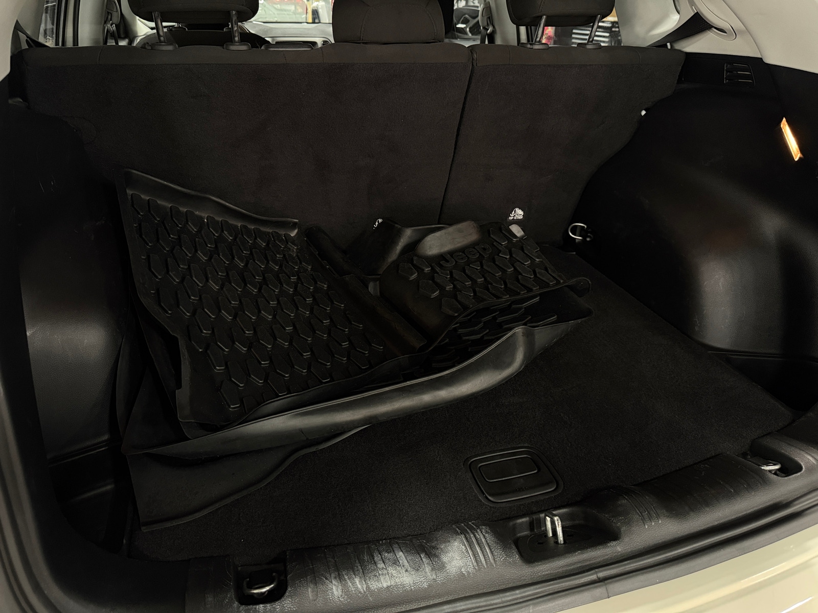 Thumbnail: 2021 Jeep Compass - 7