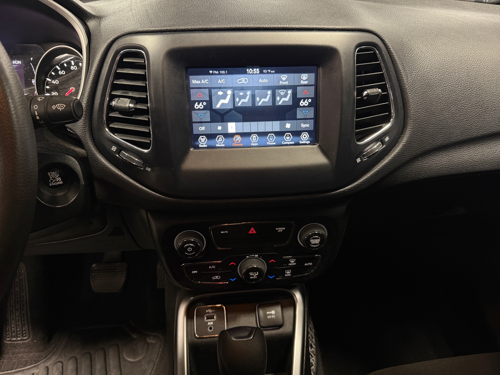 Thumbnail: 2021 Jeep Compass - 4