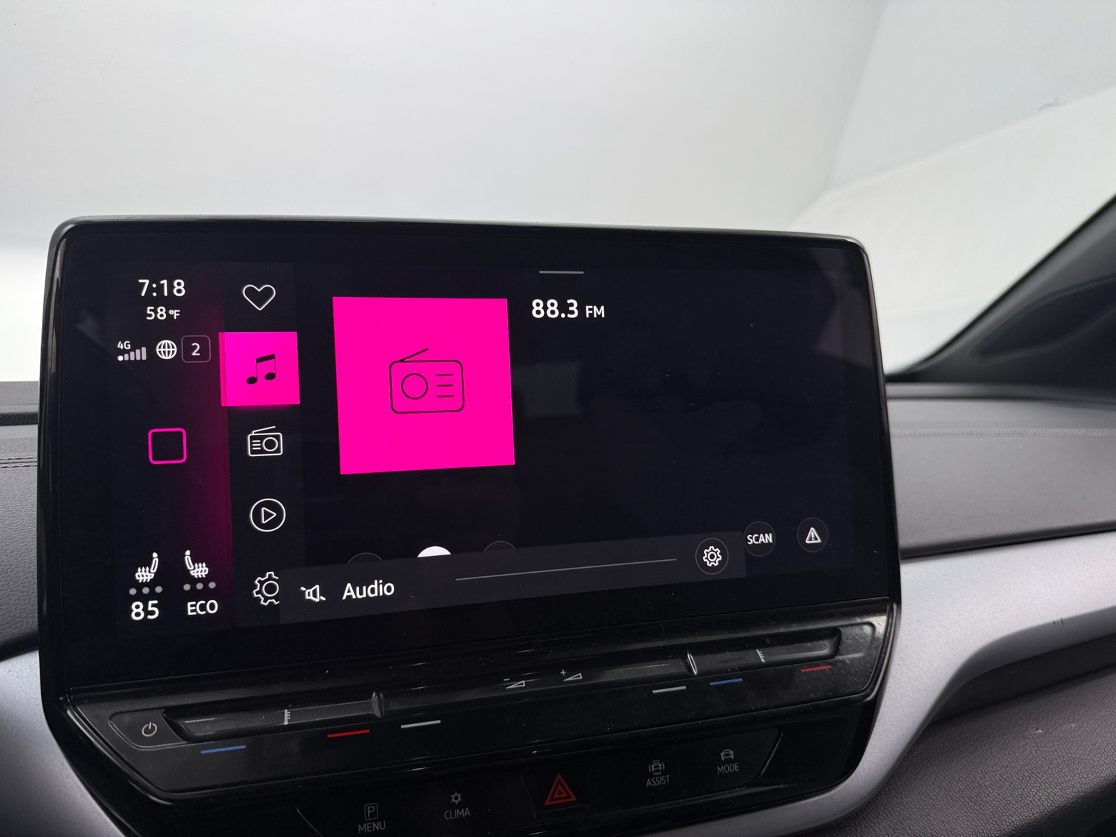 Thumbnail: 2023 Volkswagen ID.4 - 4