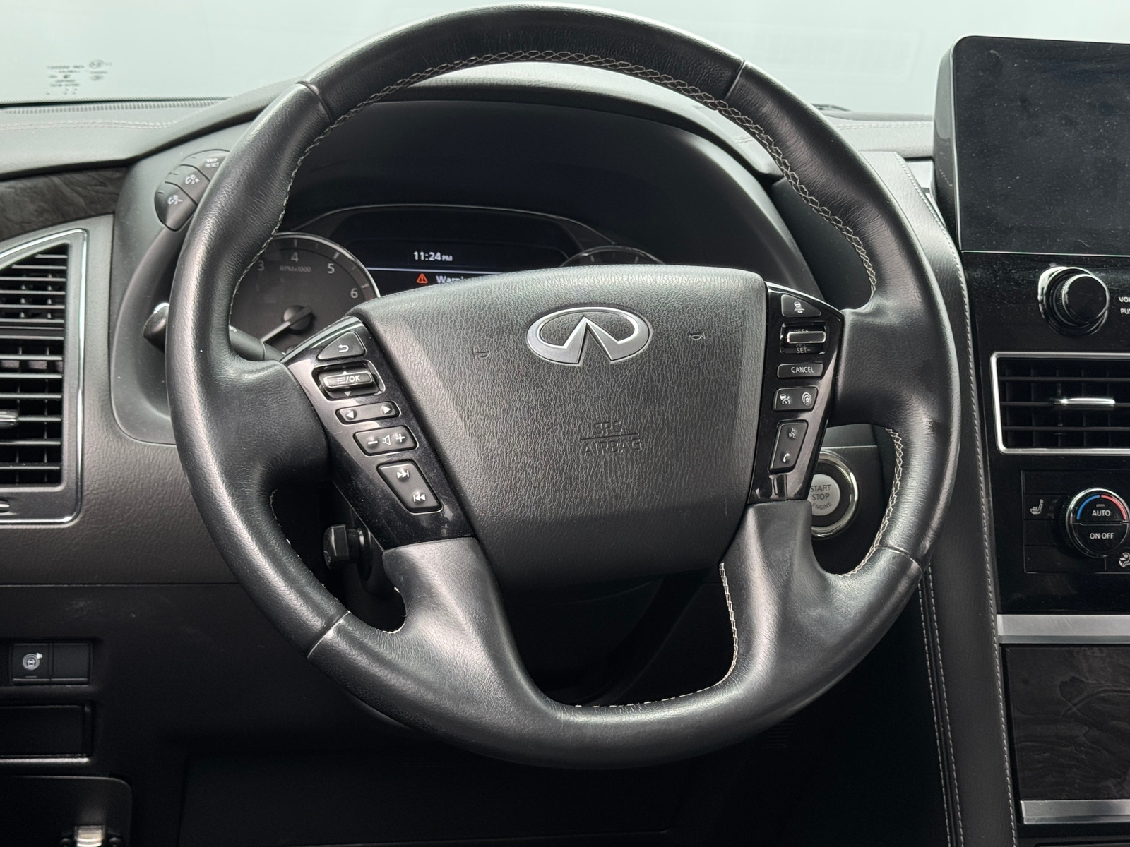 Thumbnail: 2022 INFINITI QX80 - 4