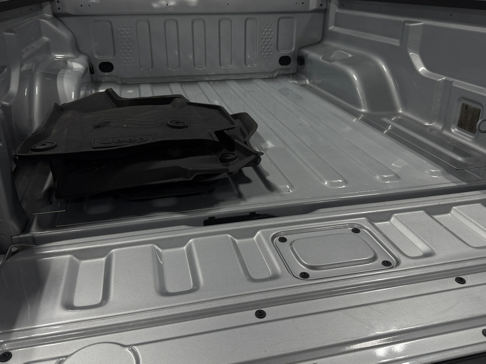 Thumbnail: 2022 Jeep Gladiator - 7