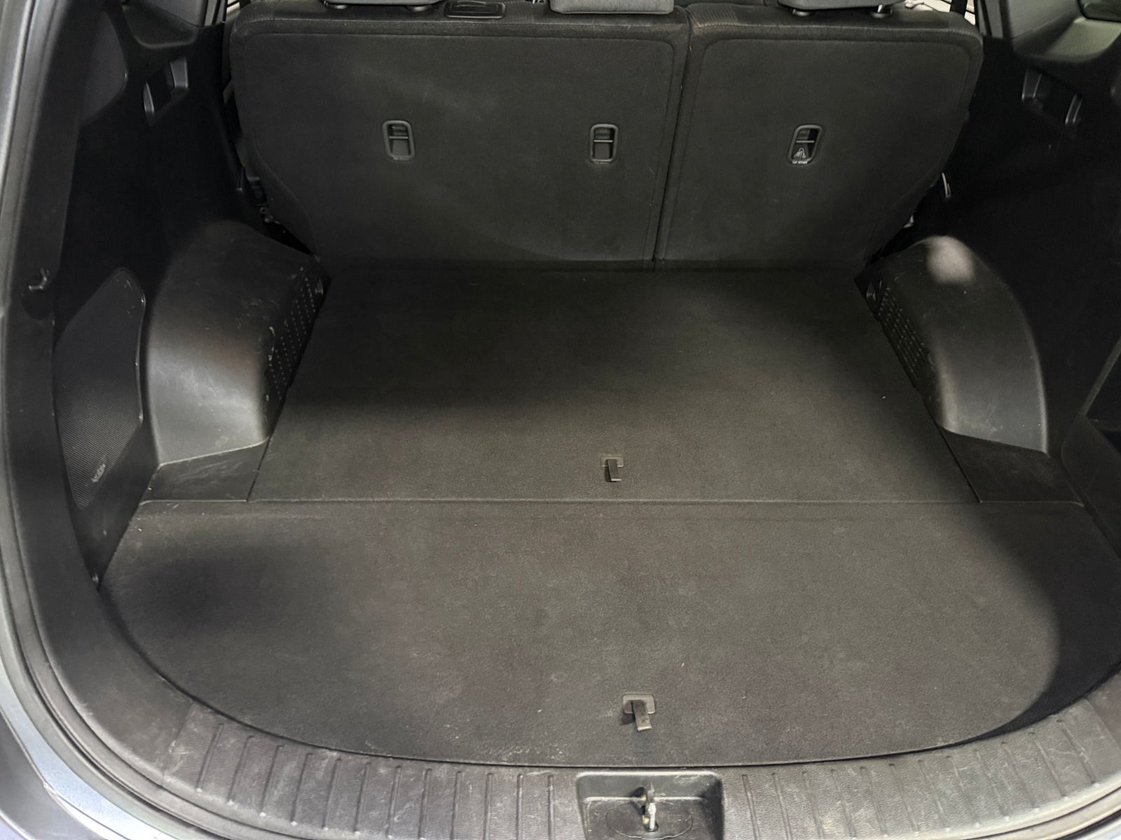 Thumbnail: 2019 Hyundai Santa Fe - 7