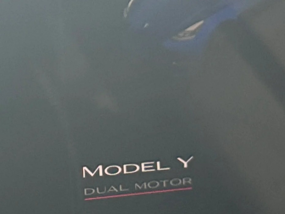 Thumbnail: 2023 Tesla Model Y - 3