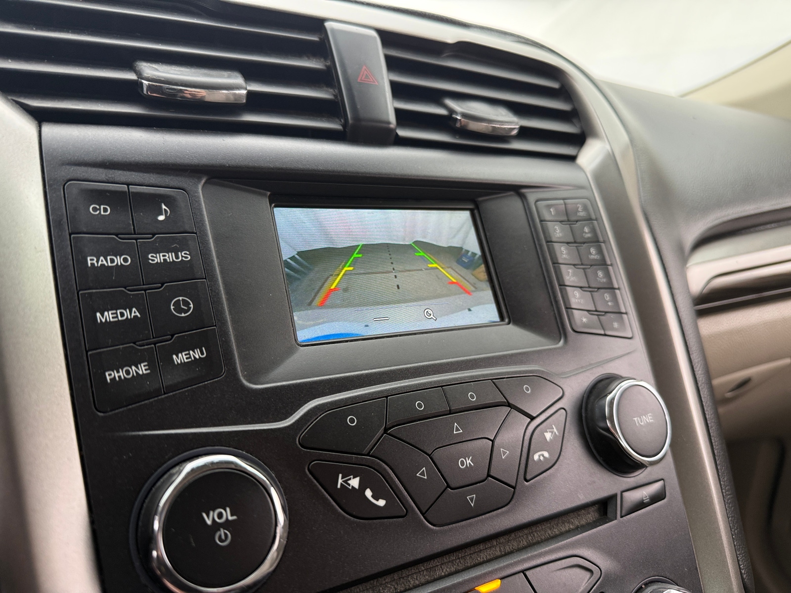 Thumbnail: 2017 Ford Fusion - 4