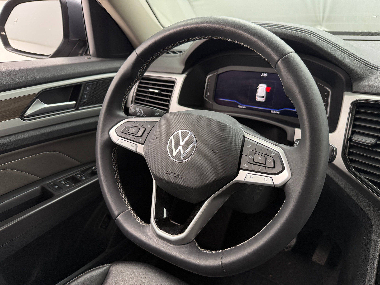 Thumbnail: 2023 Volkswagen Atlas - 4