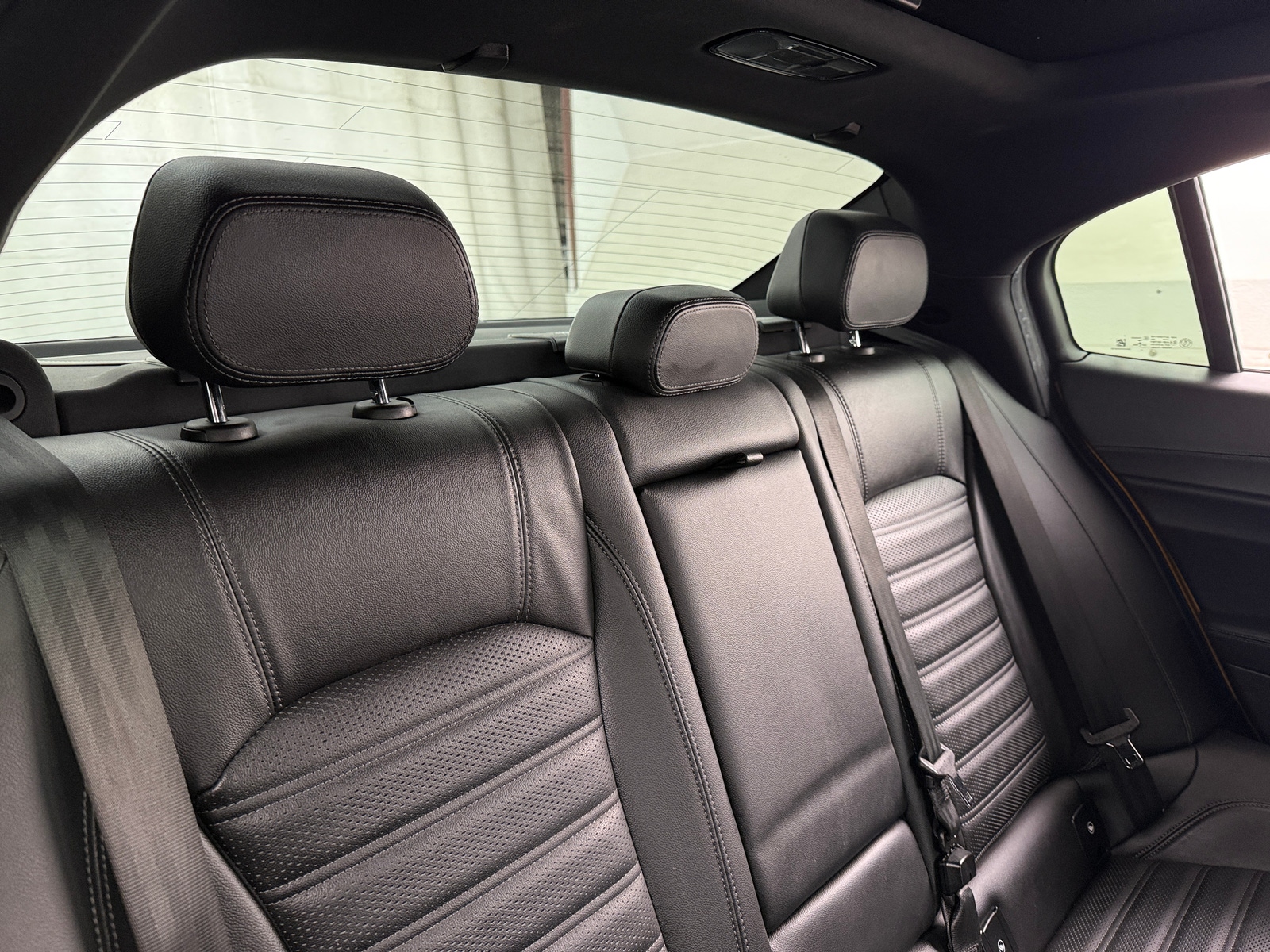 Thumbnail: 2022 Alfa Romeo Giulia - 5