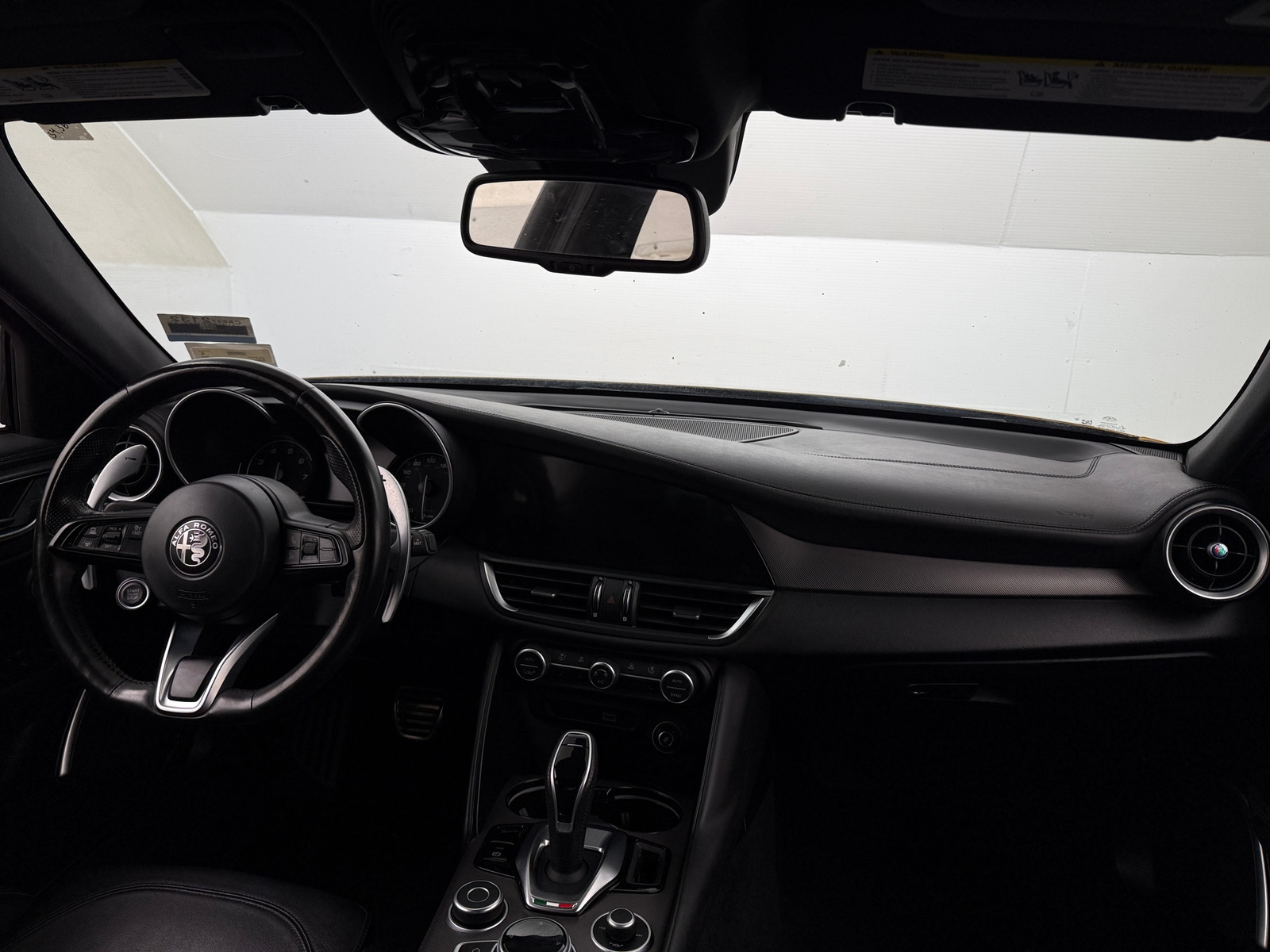 Thumbnail: 2022 Alfa Romeo Giulia - 2