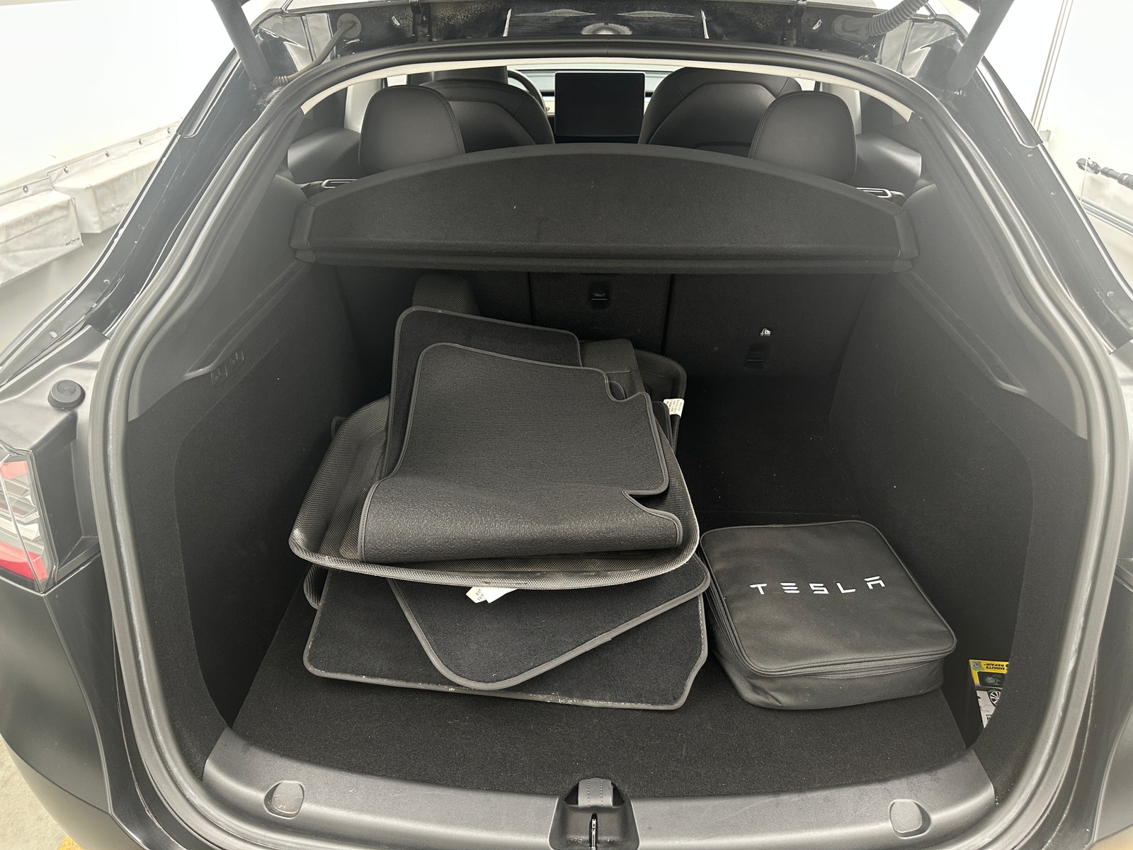 Thumbnail: 2023 Tesla Model Y - 6