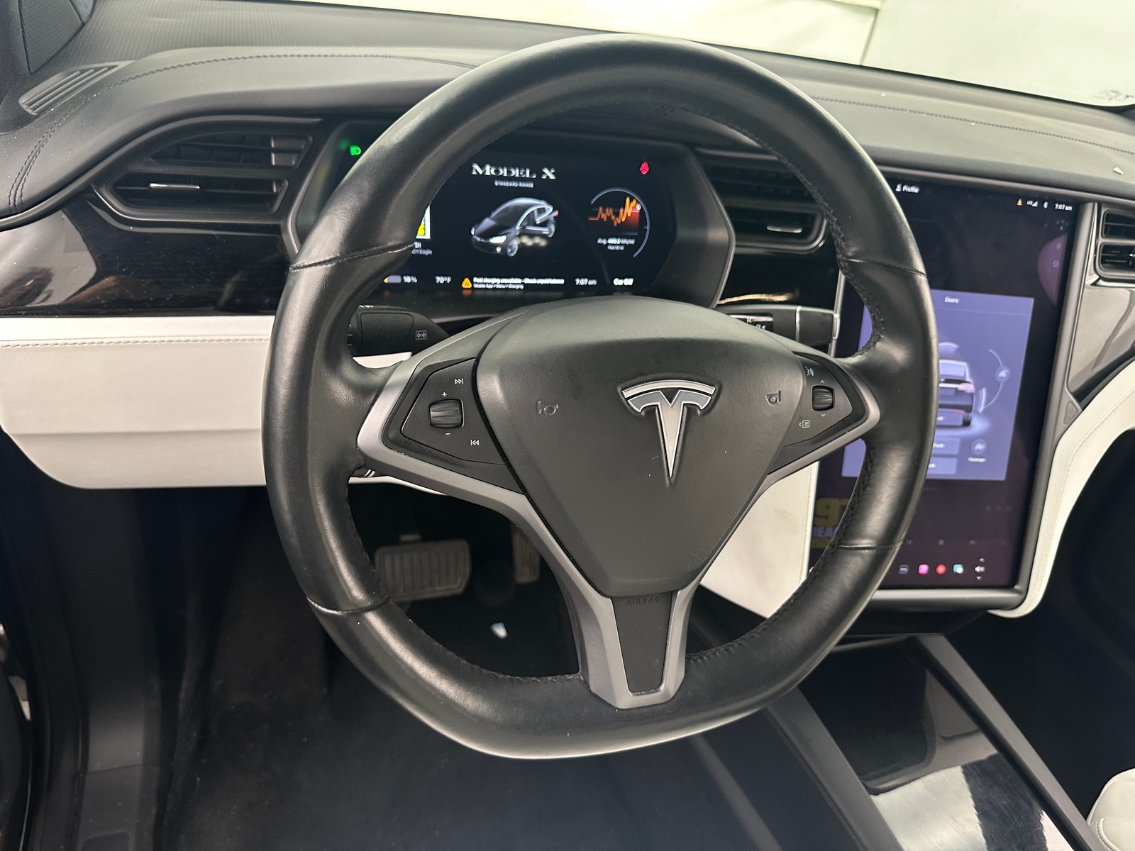 Thumbnail: 2019 Tesla Model X - 4