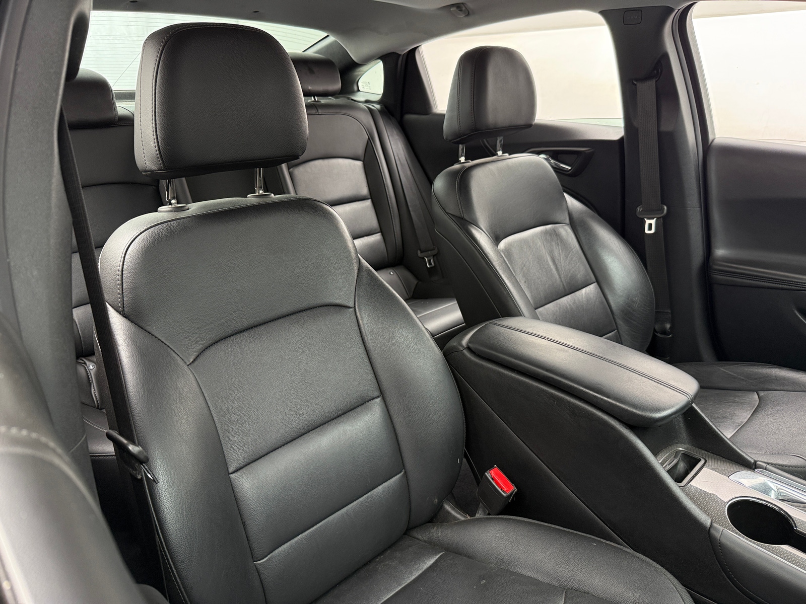 Thumbnail: 2018 Chevrolet Malibu - 2