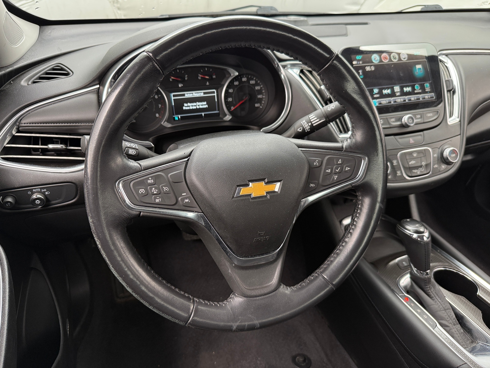 Thumbnail: 2018 Chevrolet Malibu - 5