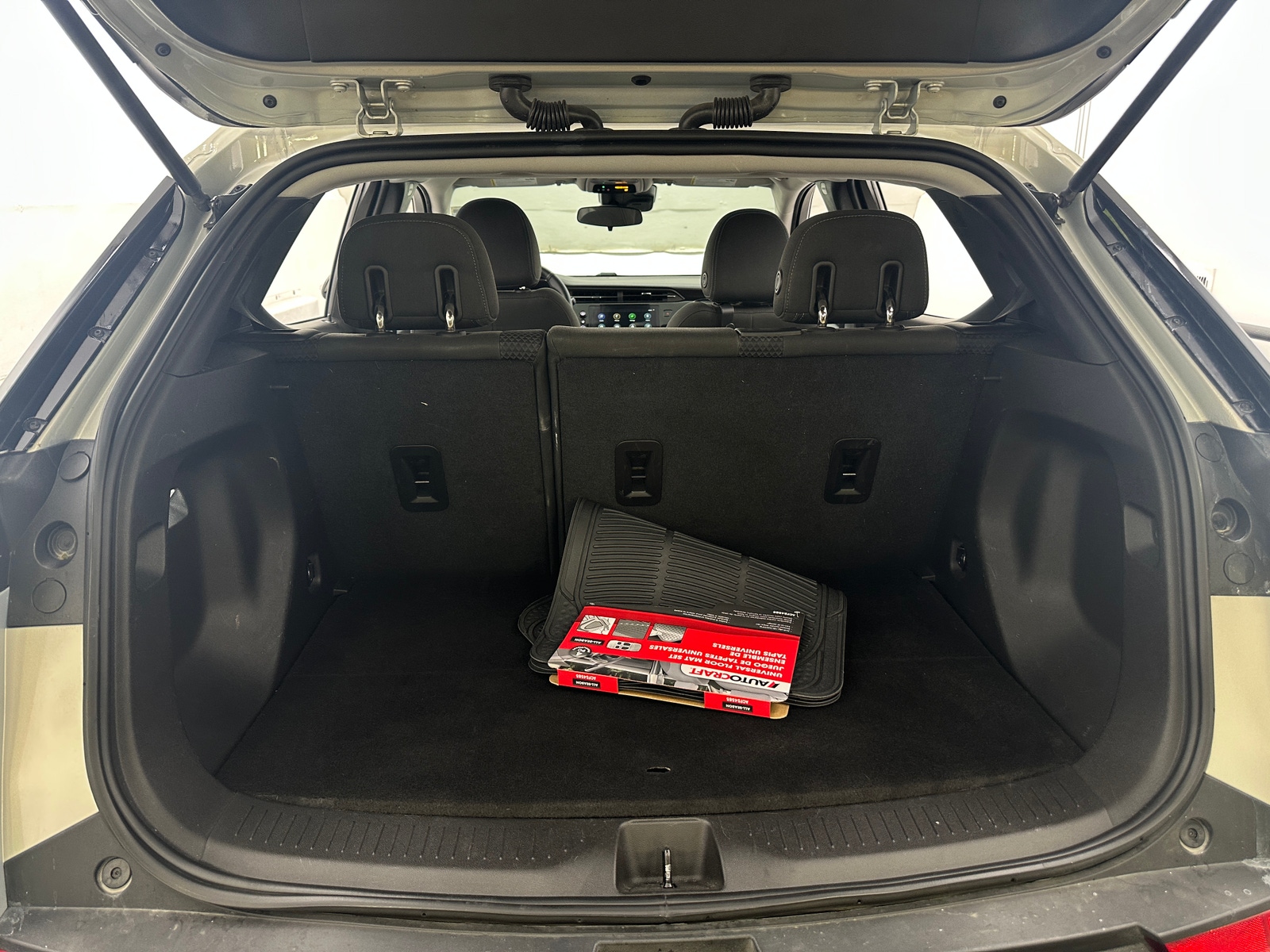 Thumbnail: 2023 Chevrolet Bolt EUV - 7