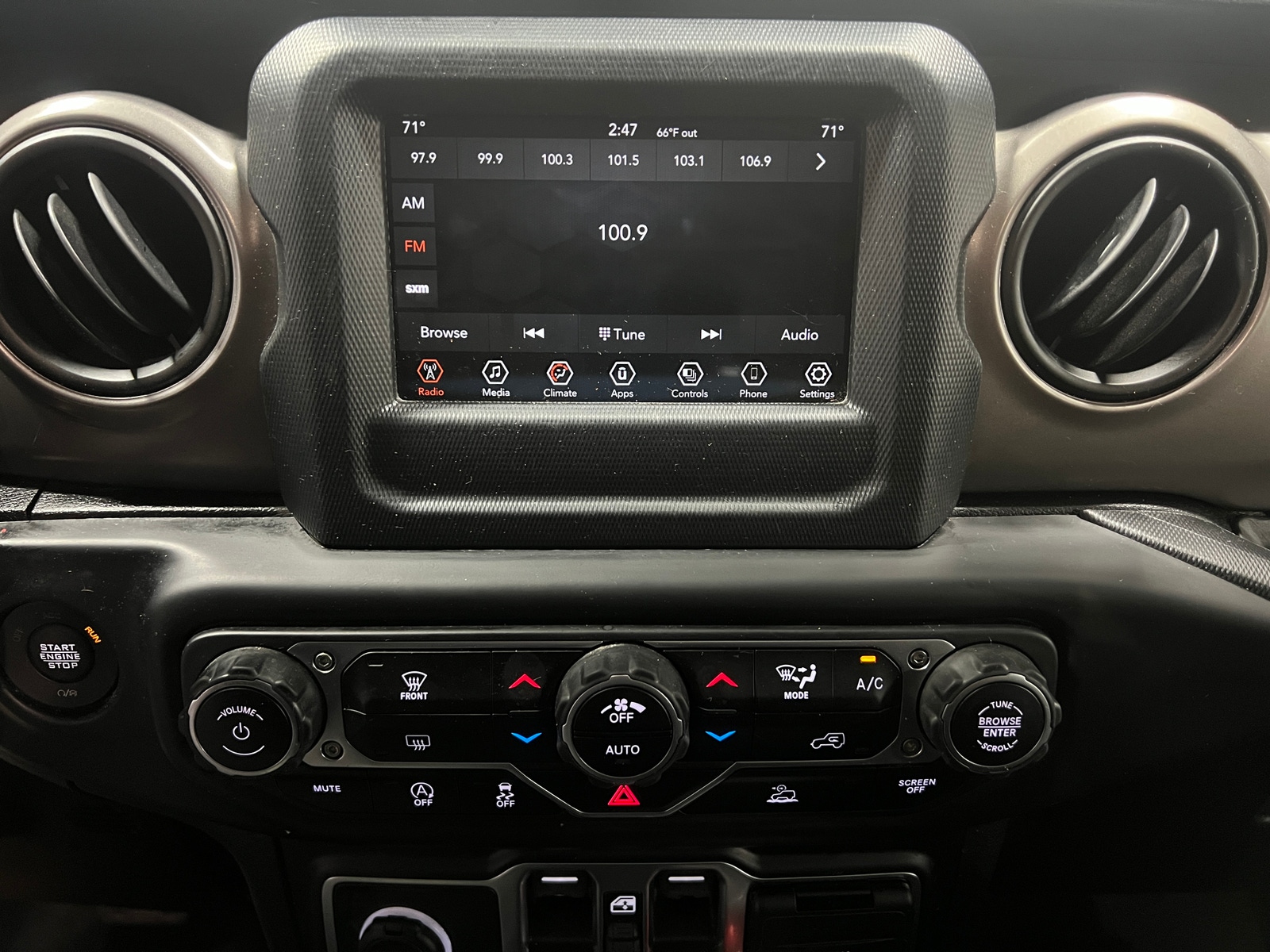 Thumbnail: 2021 Jeep Wrangler - 4