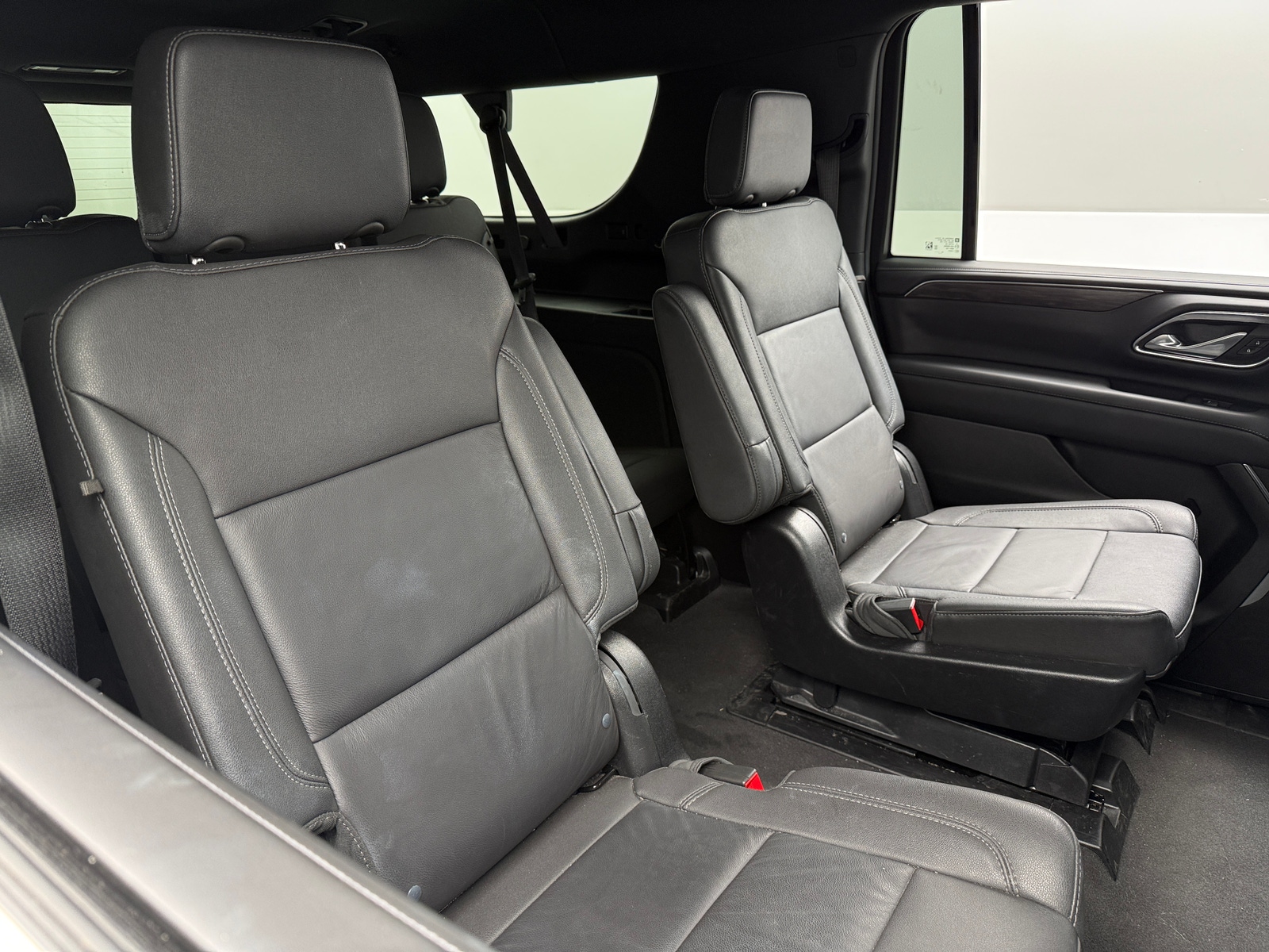 Thumbnail: 2023 Chevrolet Suburban - 5