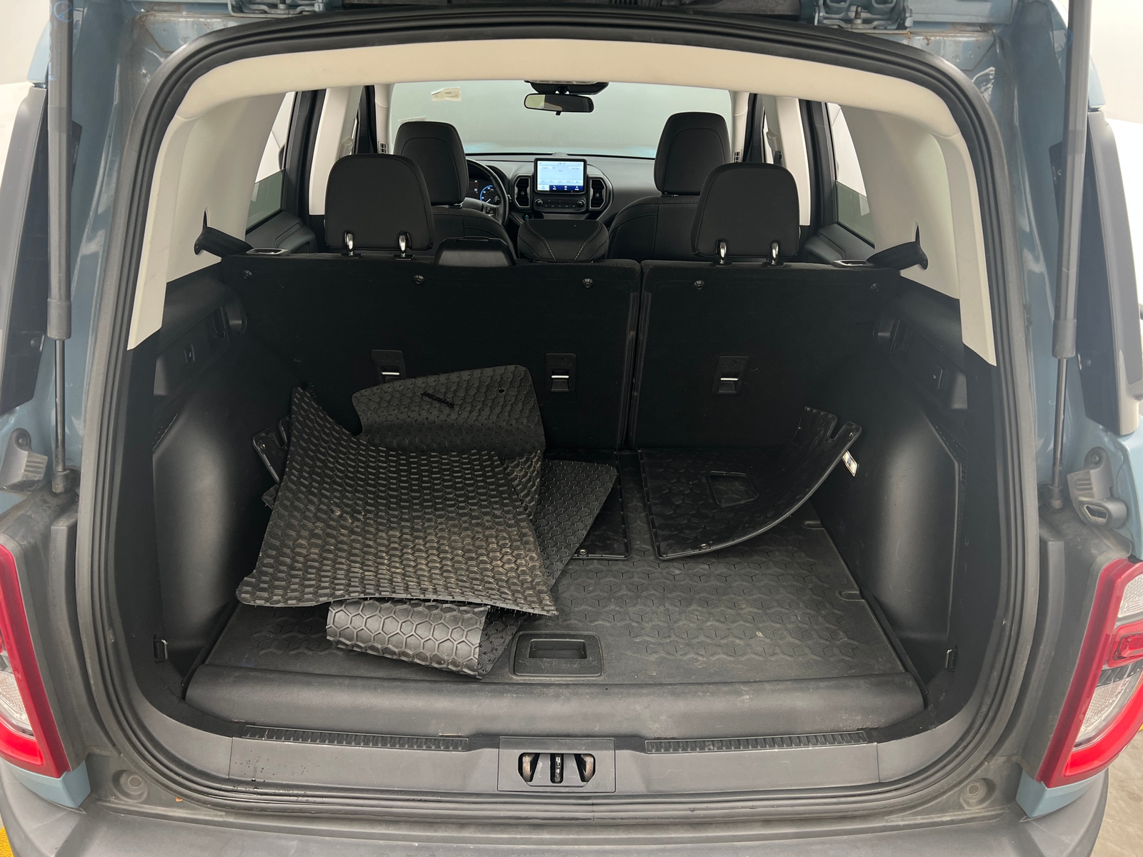 Thumbnail: 2021 Ford Bronco Sport - 7