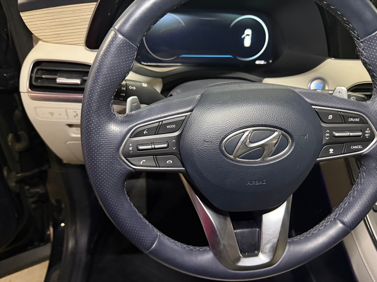 Thumbnail: 2022 Hyundai Palisade - 4