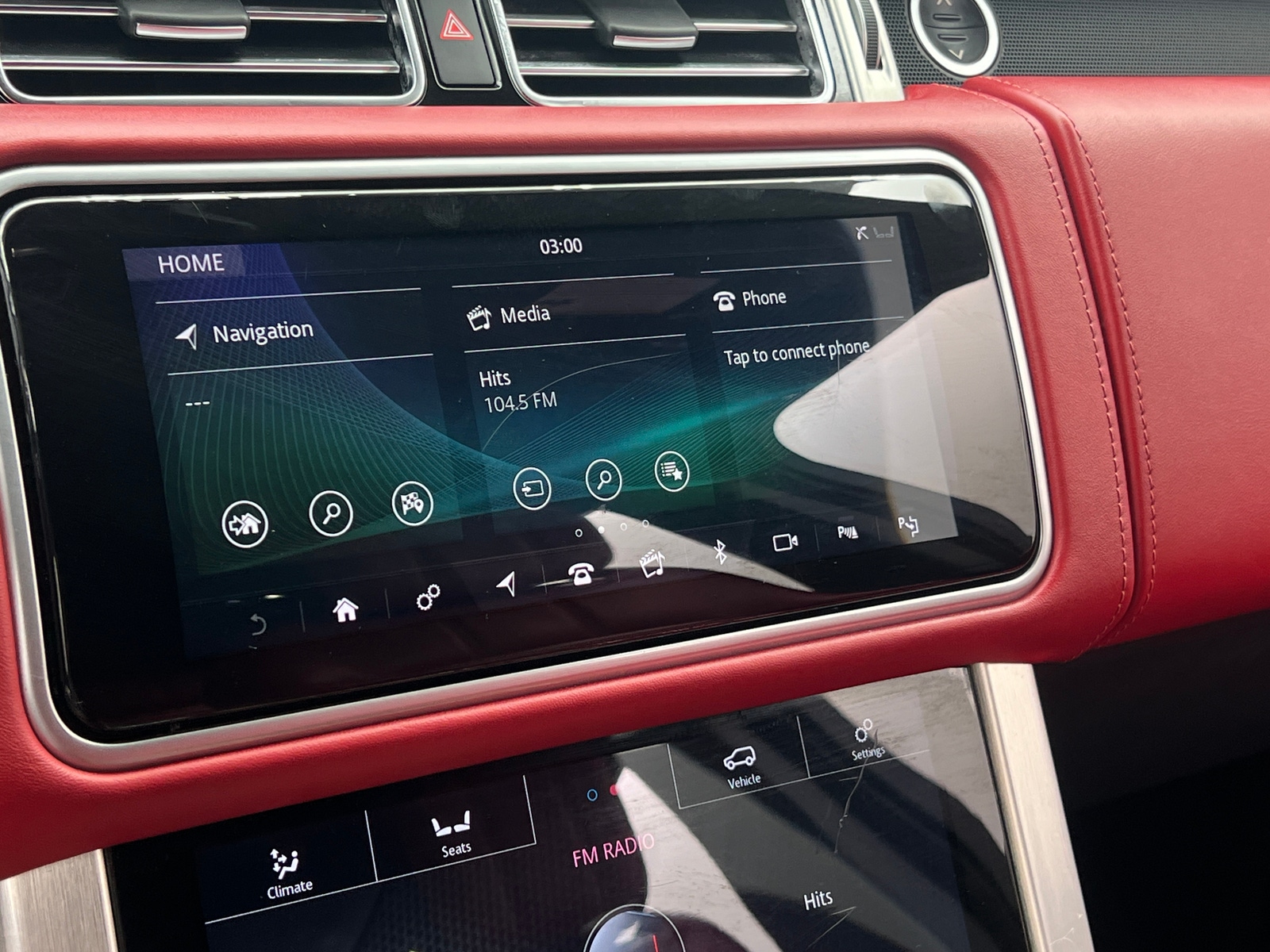 Thumbnail: 2018 Land Rover Range Rover - 3