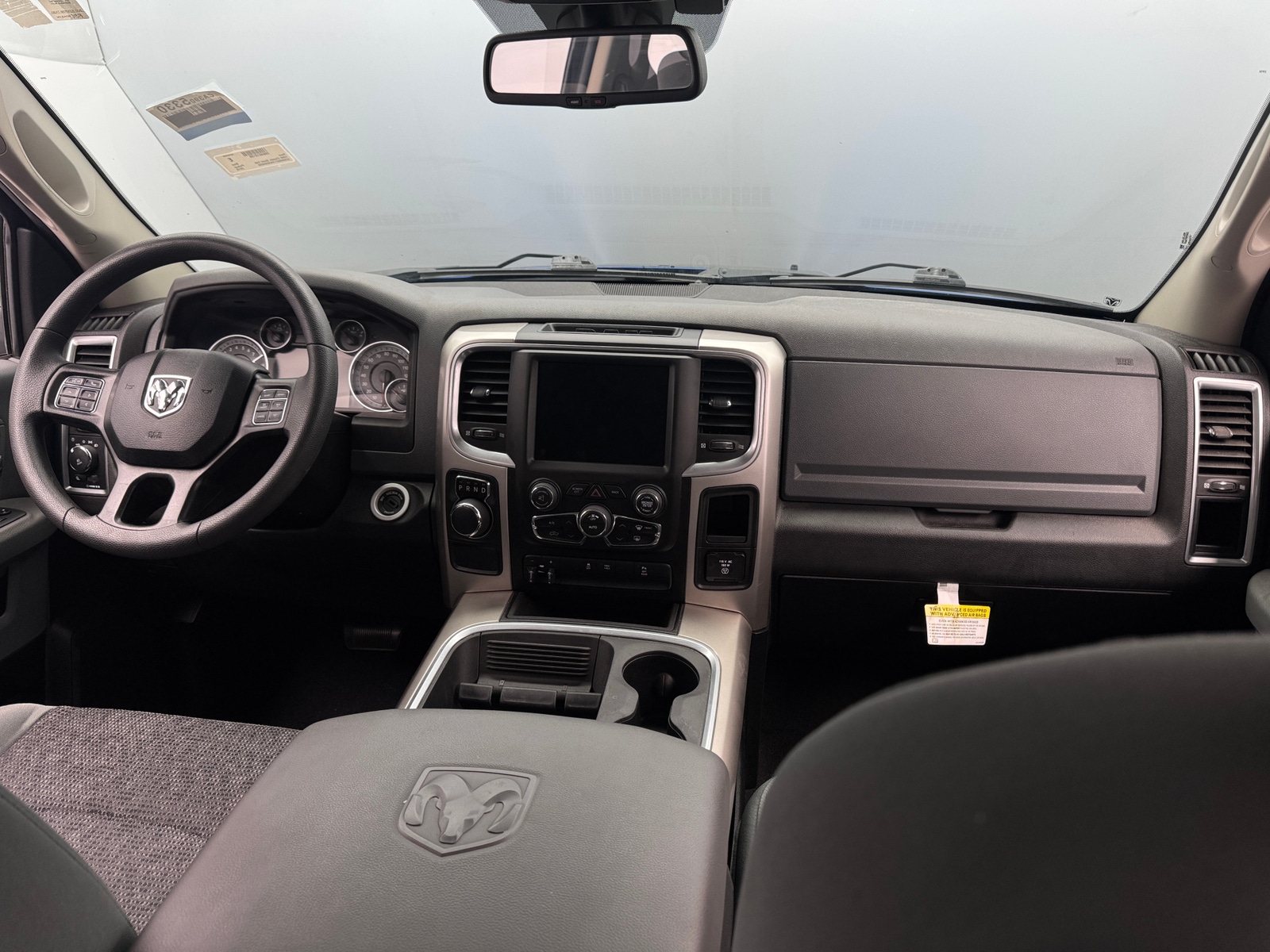 Thumbnail: 2019 RAM 1500 Classic - 3