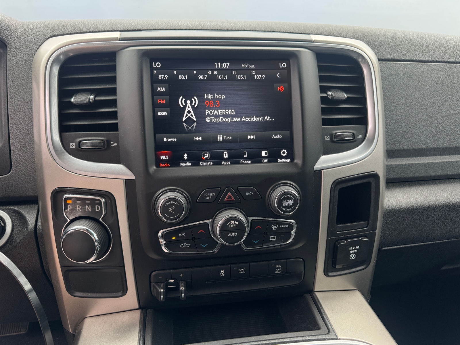 Thumbnail: 2019 RAM 1500 Classic - 4