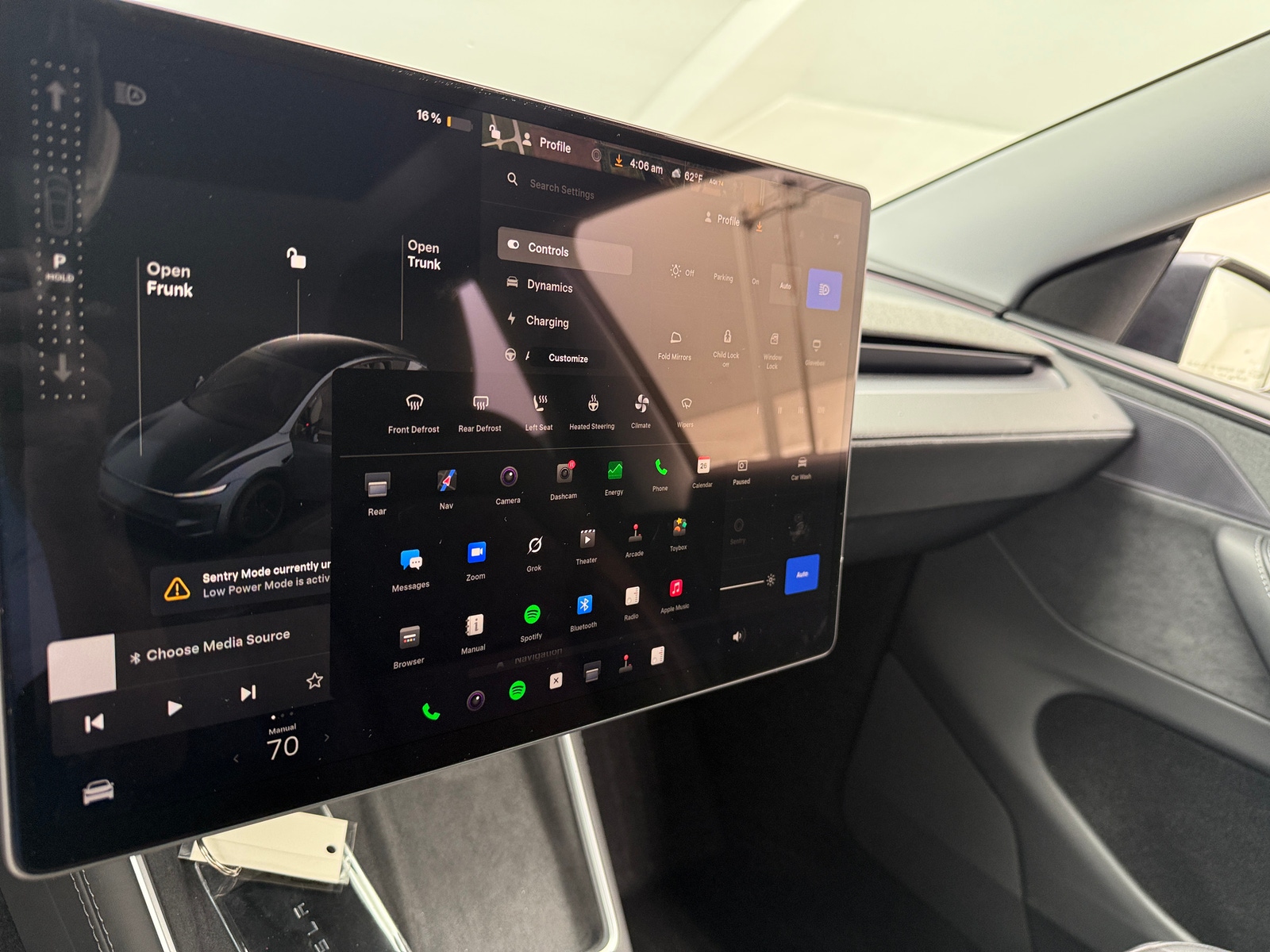 Thumbnail: 2026 Tesla Model Y - 3