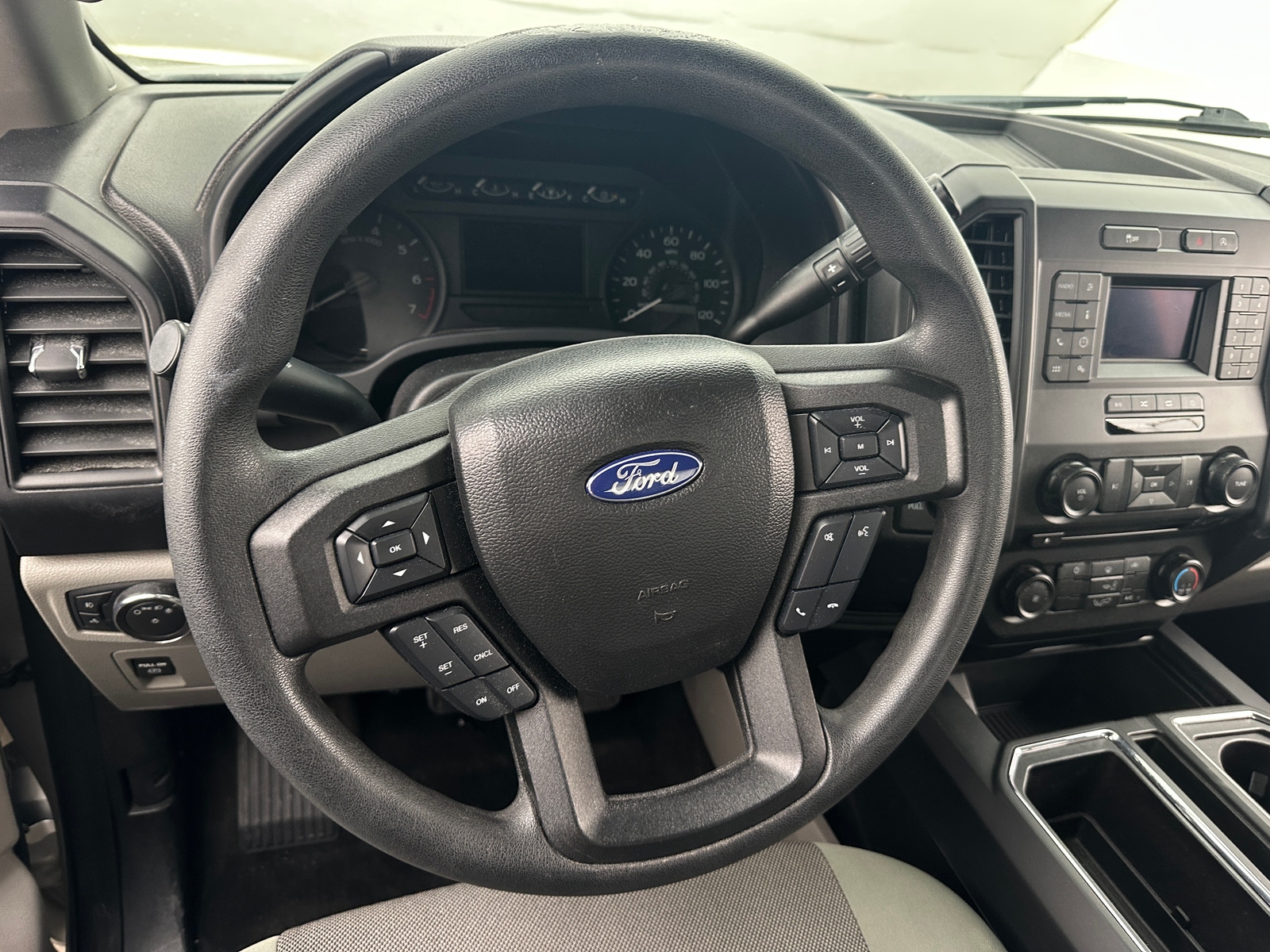 Thumbnail: 2018 Ford Econoline - 5